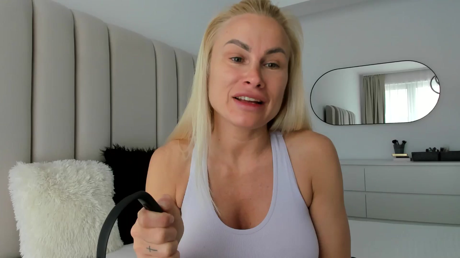 Gallery image thumbnail from SugarCrush25's myfreecams stream on, 03/15/2025, 16:19 image 1 of 20