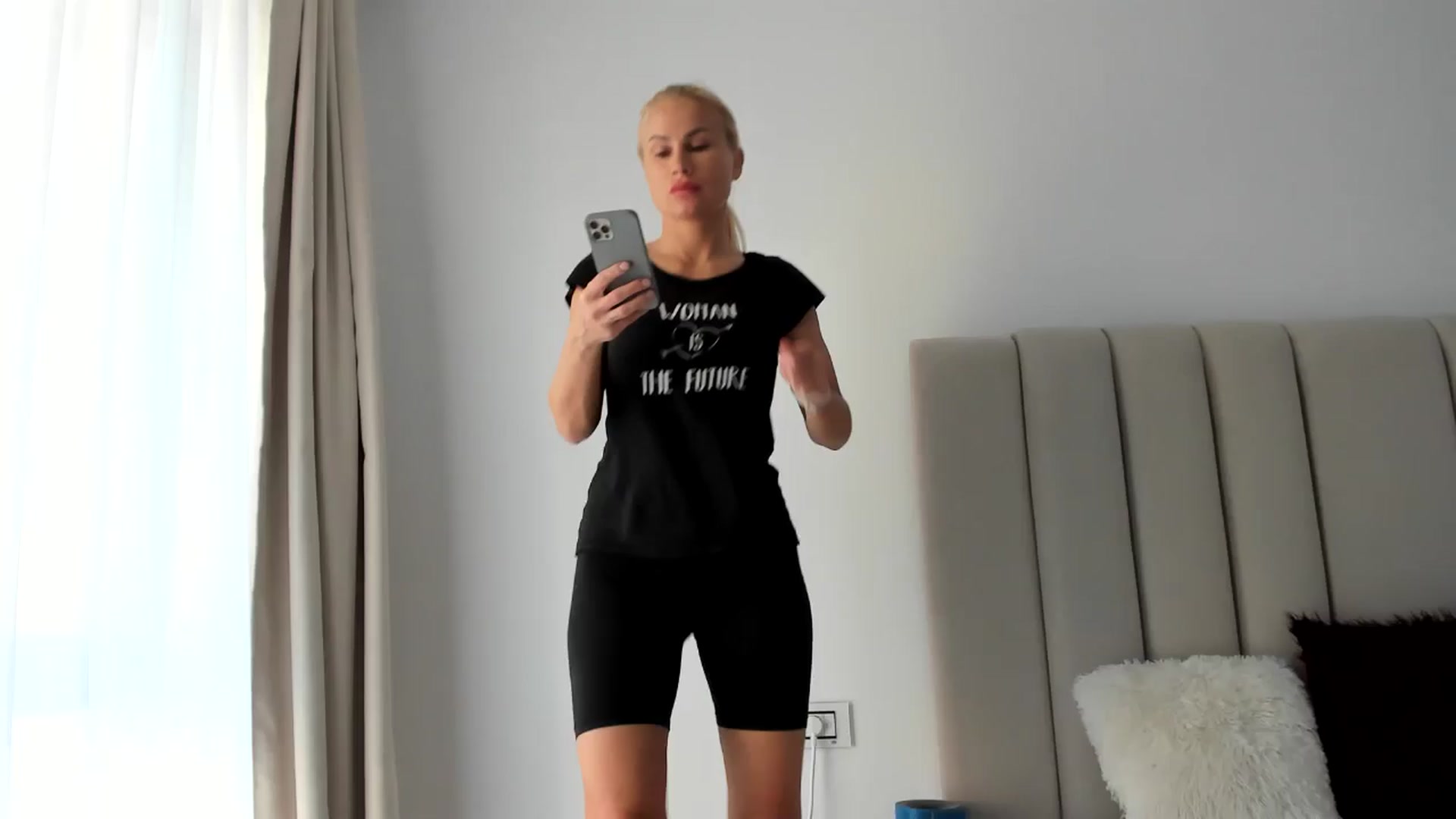 Gallery image thumbnail from SugarCrush25's myfreecams stream on, 03/19/2025, 15:45 image 20 of 20