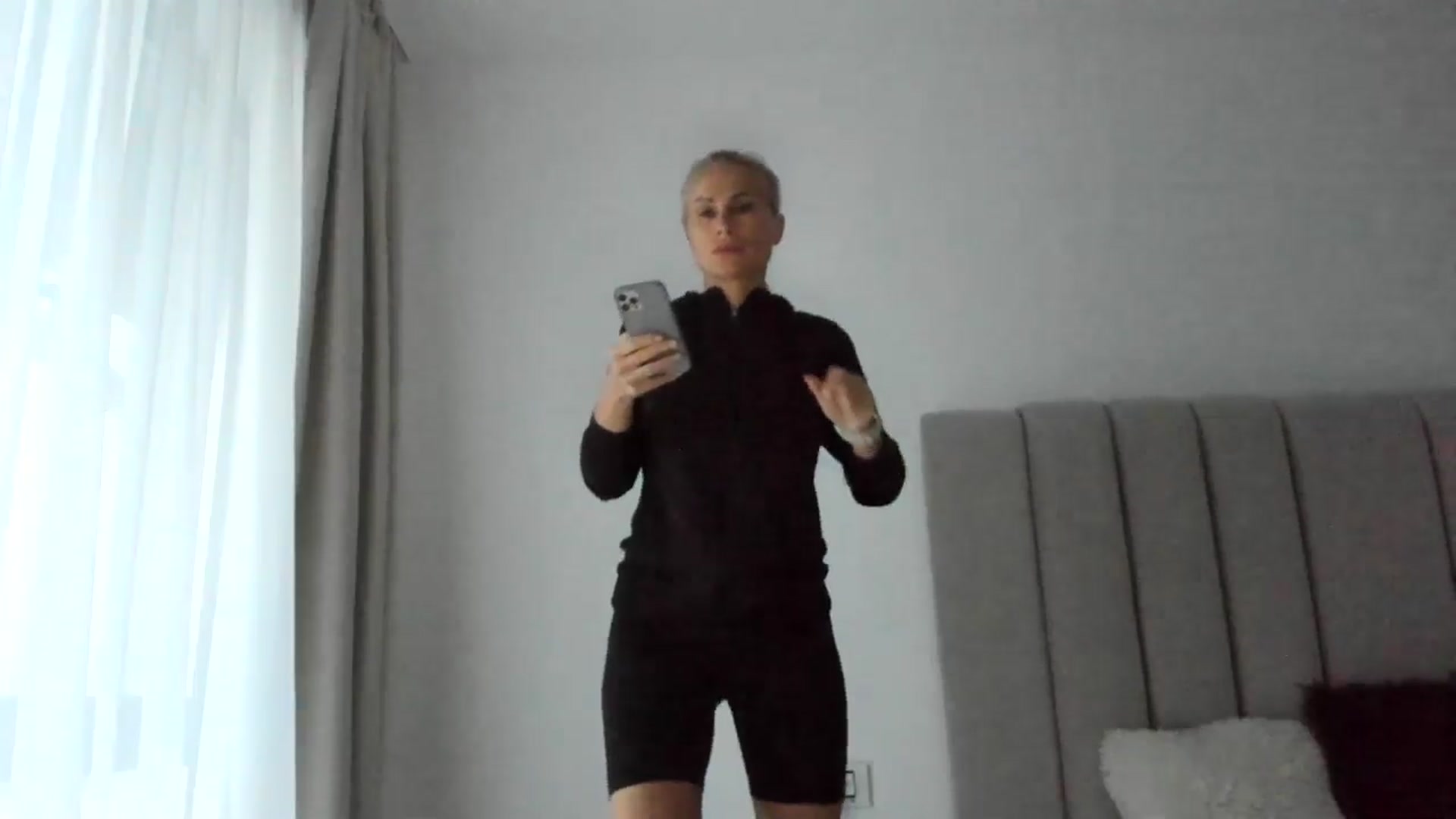 Gallery image thumbnail from SugarCrush25's myfreecams stream on, 03/25/2025, 17:07 image 19 of 20