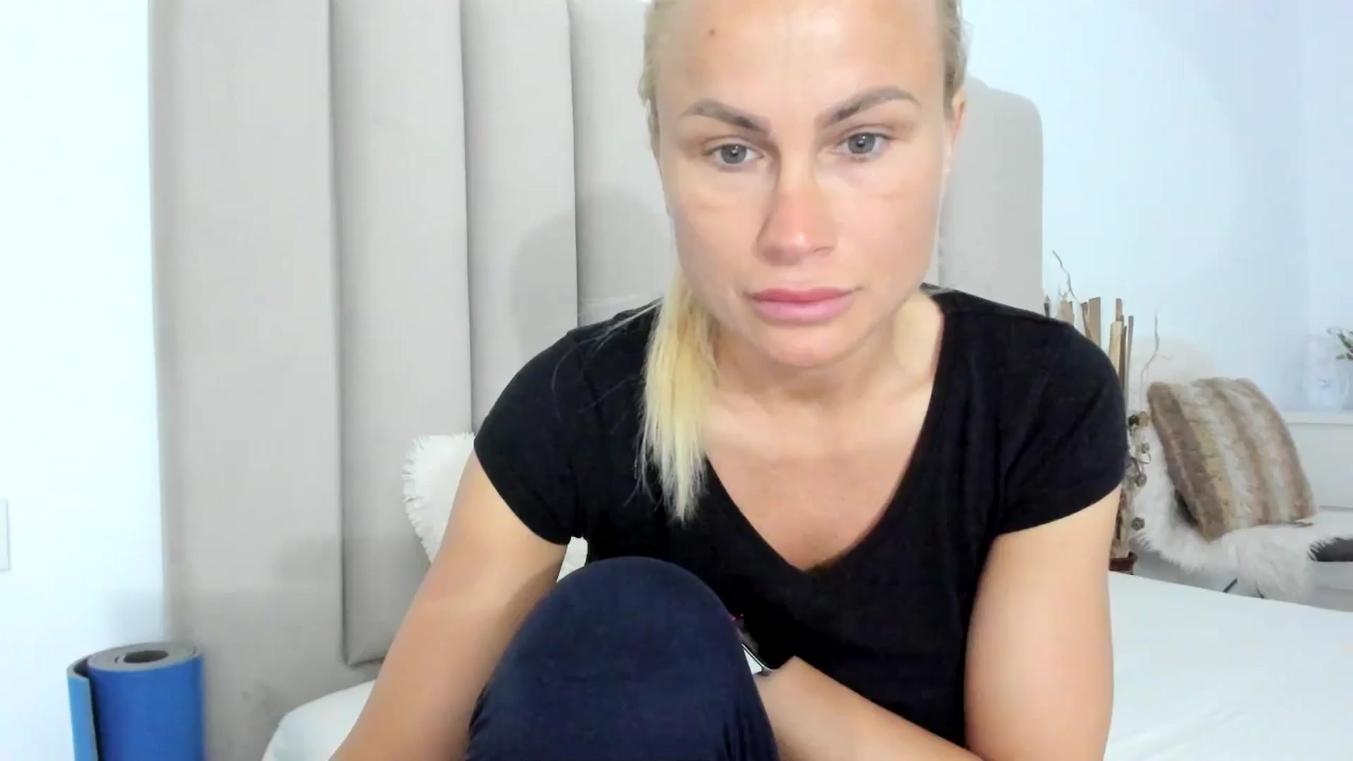 Gallery image thumbnail from SugarCrush25's myfreecams stream on, 03/25/2025, 19:16 image 17 of 20