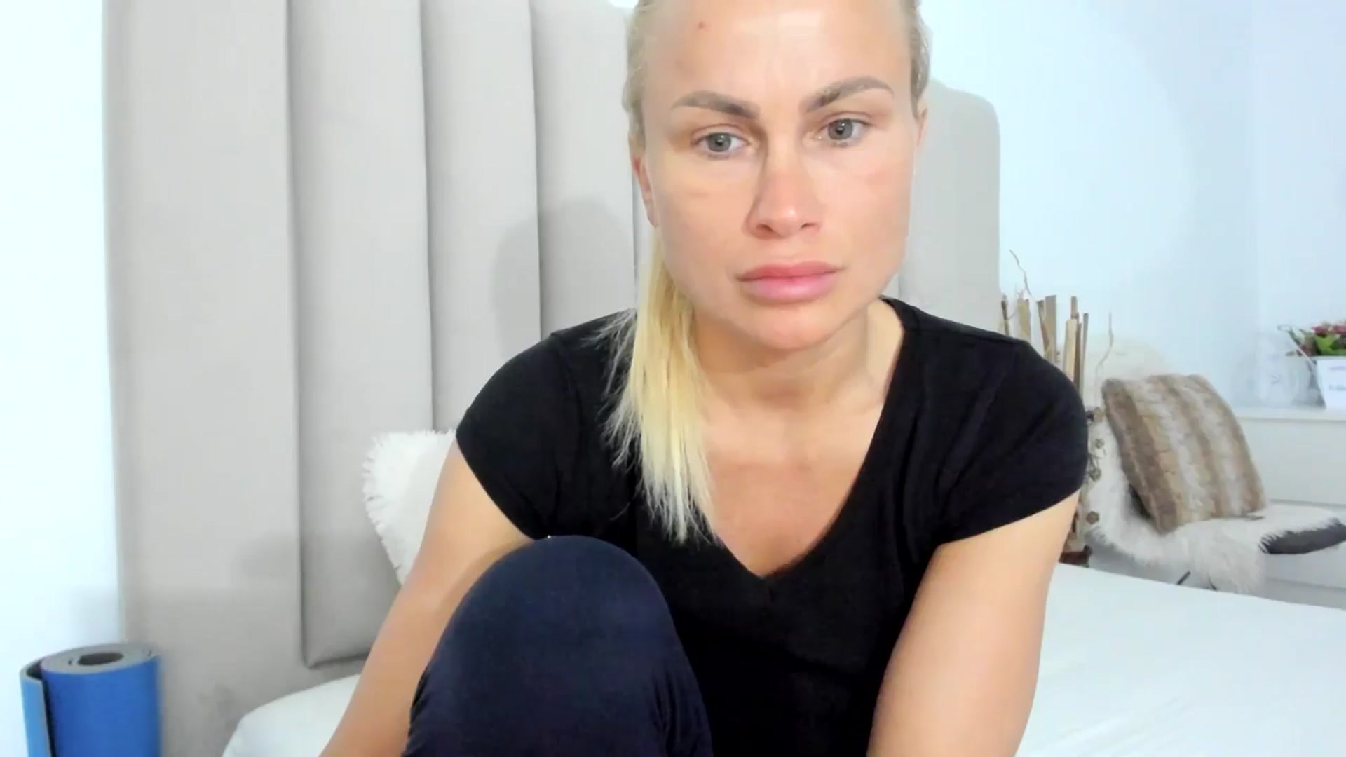 Gallery image thumbnail from SugarCrush25's myfreecams stream on, 03/25/2025, 19:16 image 19 of 20