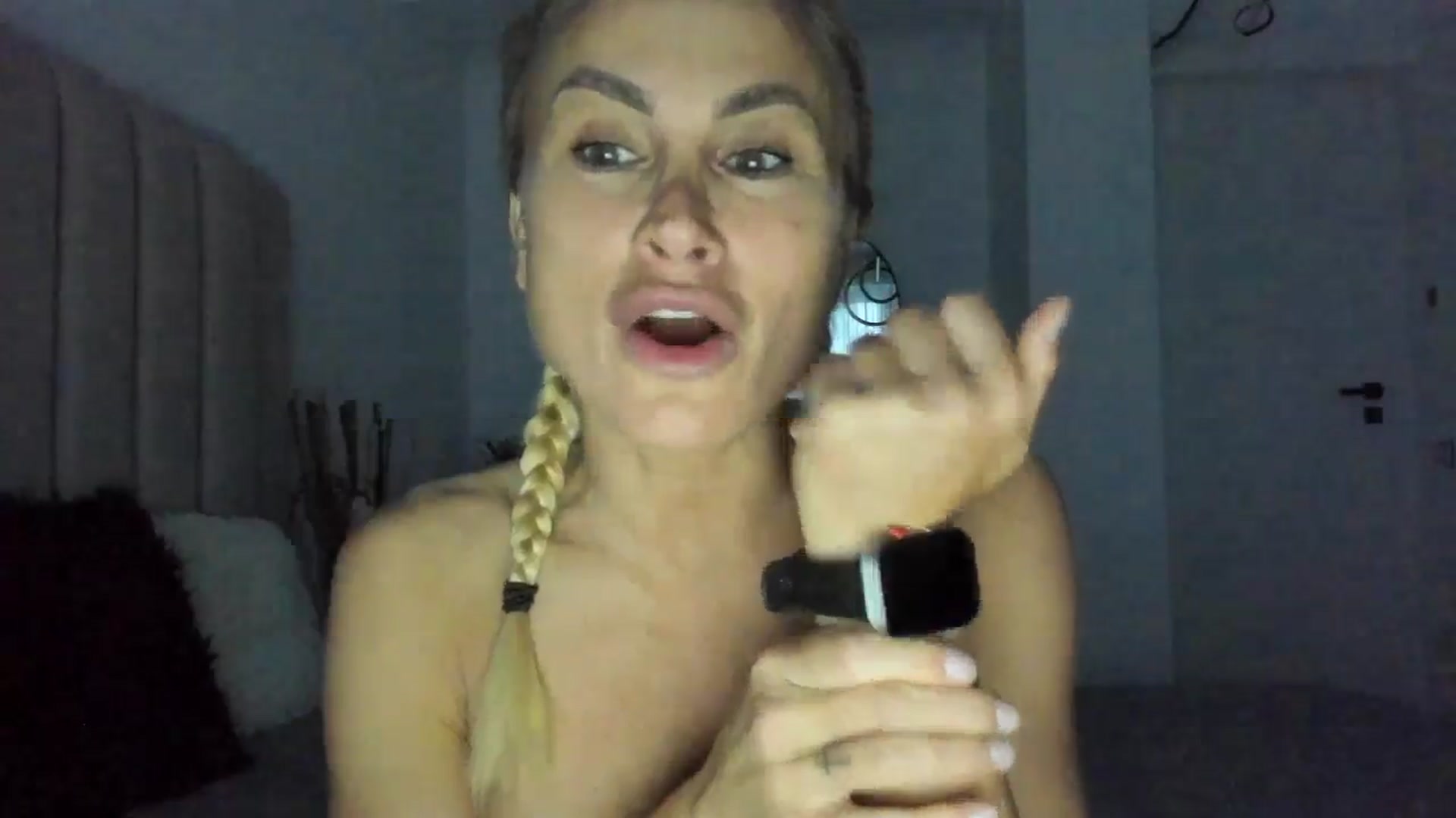 Gallery image thumbnail from SugarCrush25's myfreecams stream on, 04/04/2025, 16:59 image 16 of 20