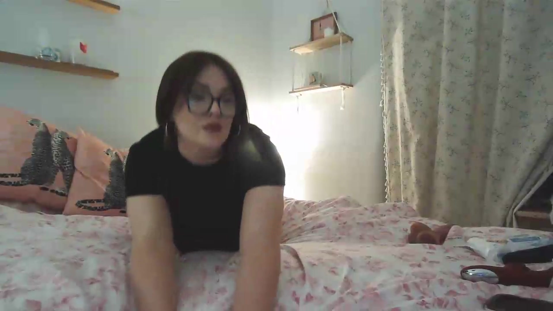 Gallery image thumbnail from SugarLuxeXO's myfreecams stream on, 08/11/2026, 21:52 image 12 of 20