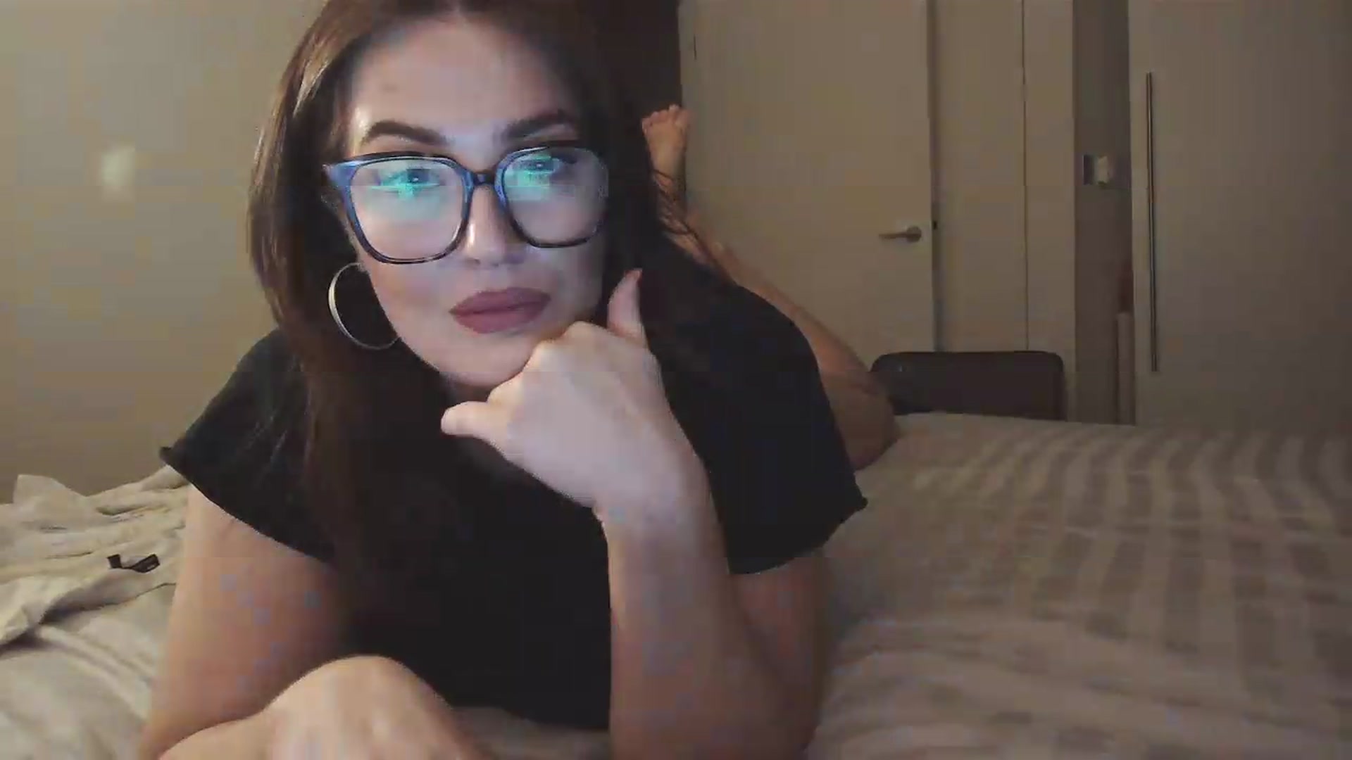 Gallery image thumbnail from SugarLuxeXO's myfreecams stream on, 08/18/2026, 22:13 image 2 of 20