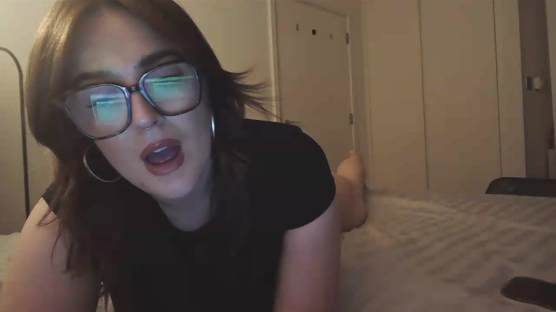 Gallery image thumbnail from SugarLuxeXO's myfreecams stream on, 08/21/2026, 21:05 image 19 of 20