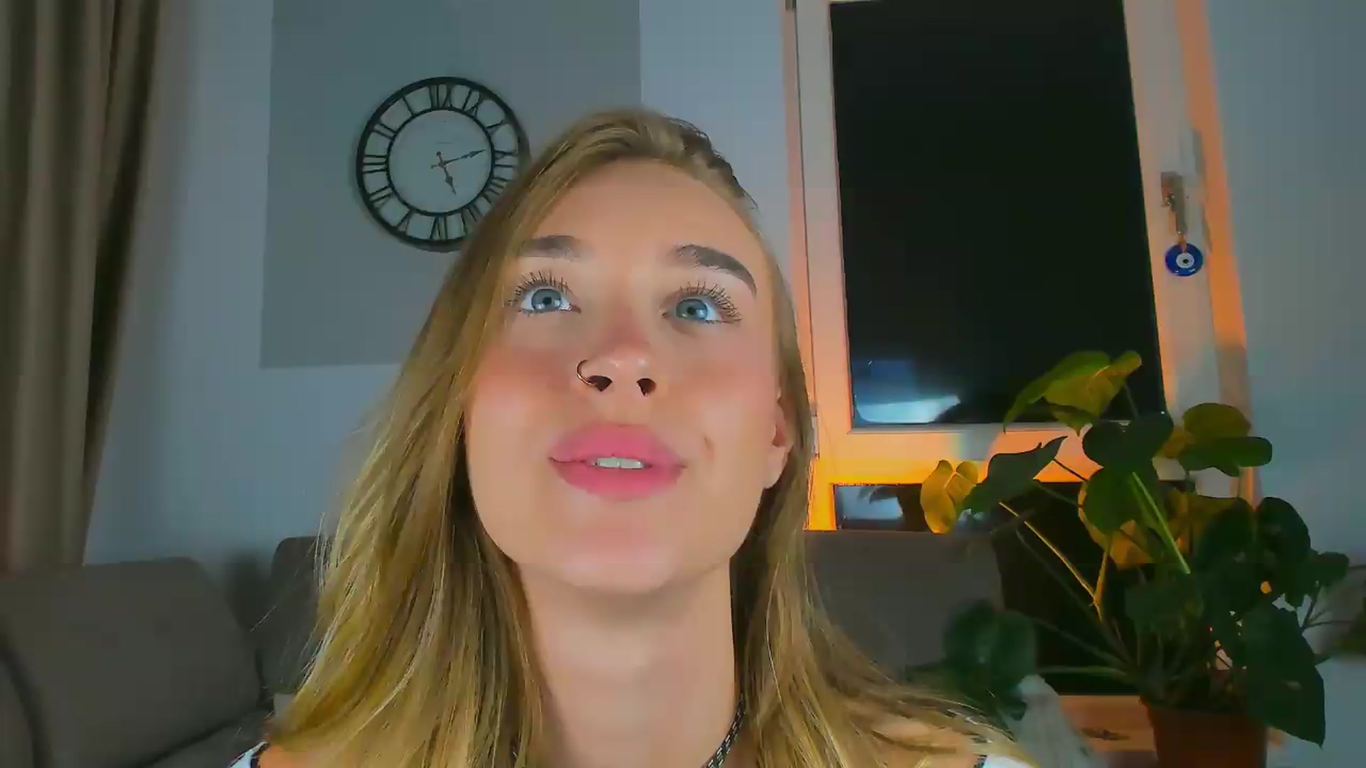 Gallery image thumbnail from SugarSkye's myfreecams stream on, 09/12/2026, 03:37 image 1 of 20