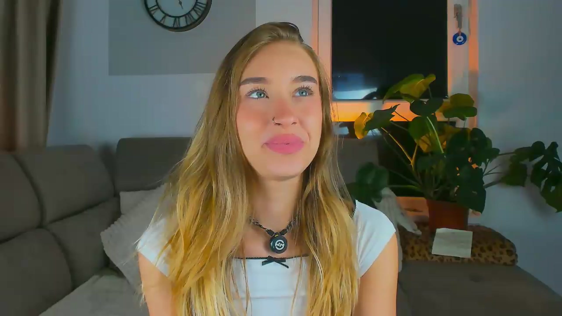 Gallery image thumbnail from SugarSkye's myfreecams stream on, 09/12/2026, 03:37 image 18 of 20