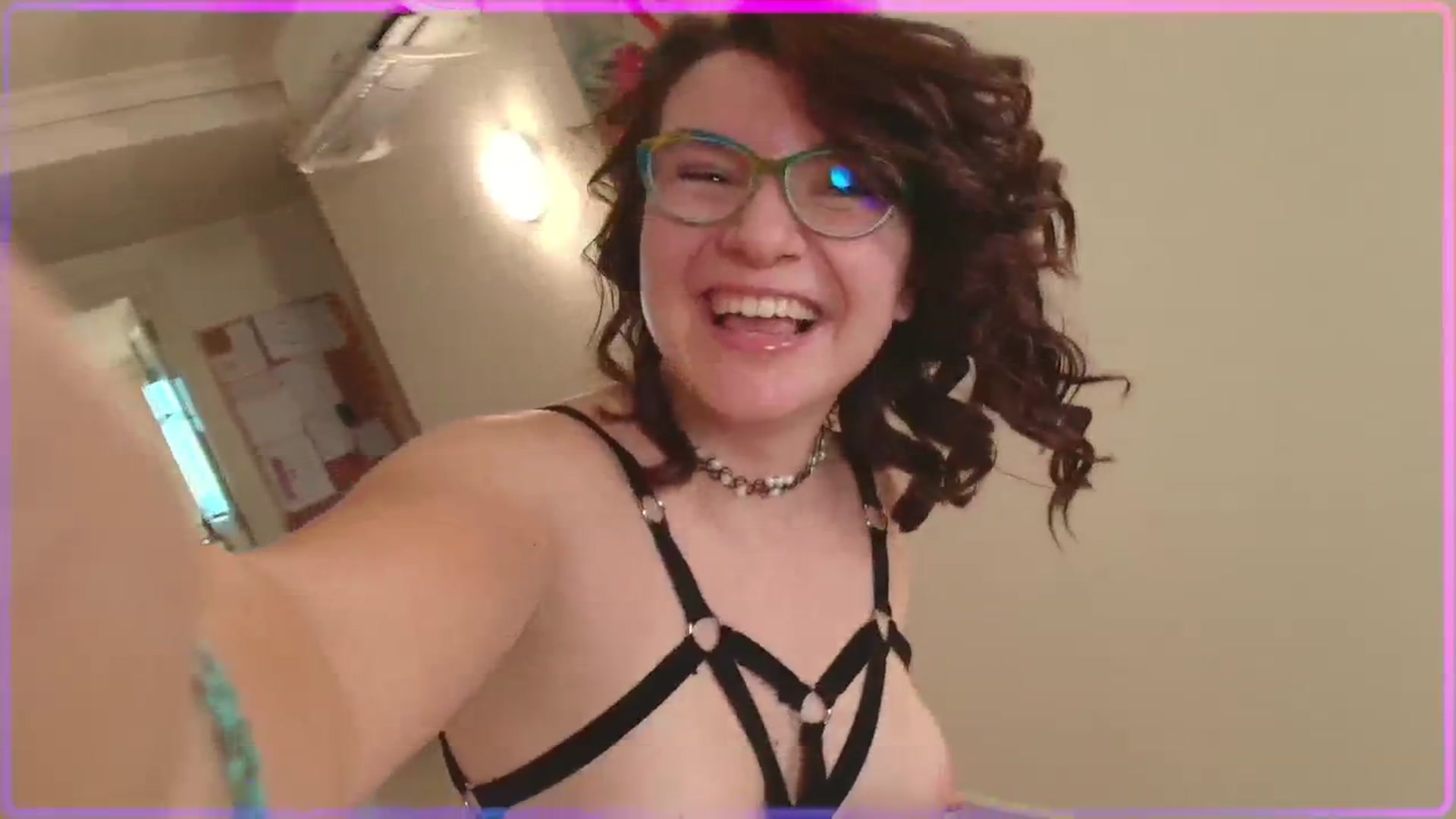 Gallery image thumbnail from SugarSpice22's myfreecams stream on, 09/20/2024, 18:07 image 15 of 20