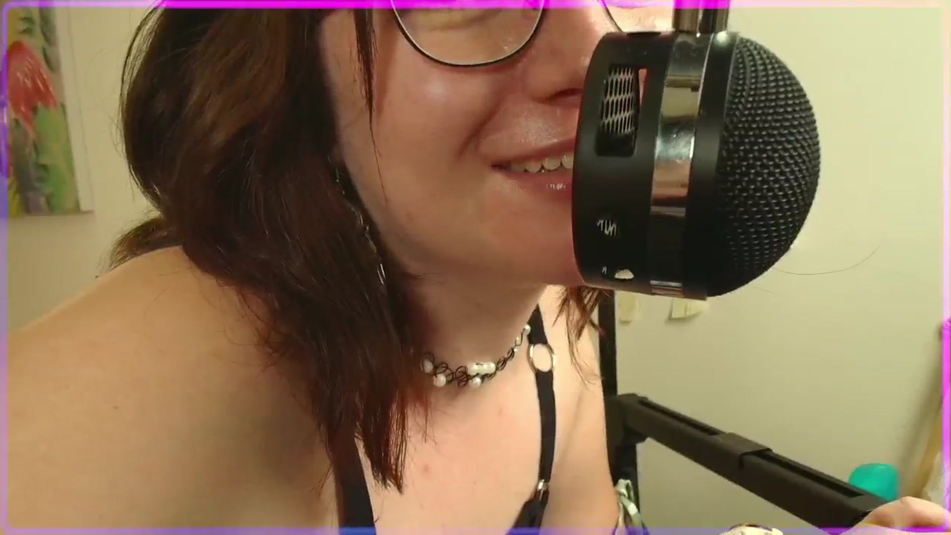 Gallery image thumbnail from SugarSpice22's myfreecams stream on, 11/25/2024, 19:34 image 15 of 20