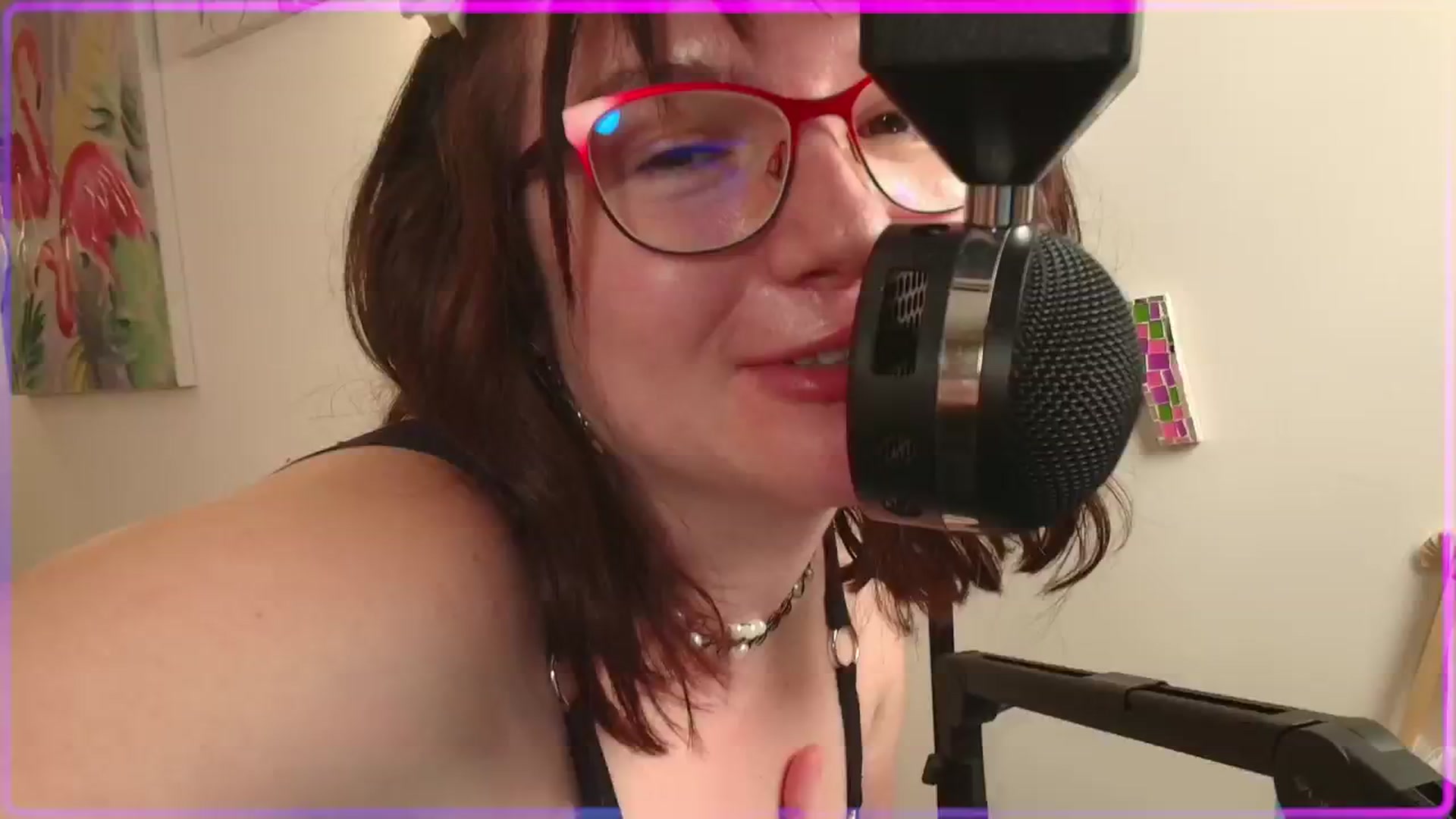 Gallery image thumbnail from SugarSpice22's myfreecams stream on, 11/25/2024, 20:46 image 11 of 20