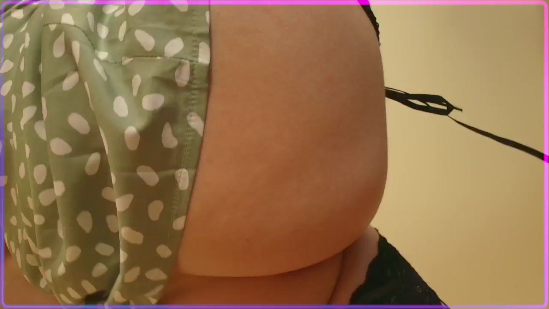 Gallery image thumbnail from SugarSpice22's myfreecams stream on, 11/25/2024, 20:46 image 1 of 20