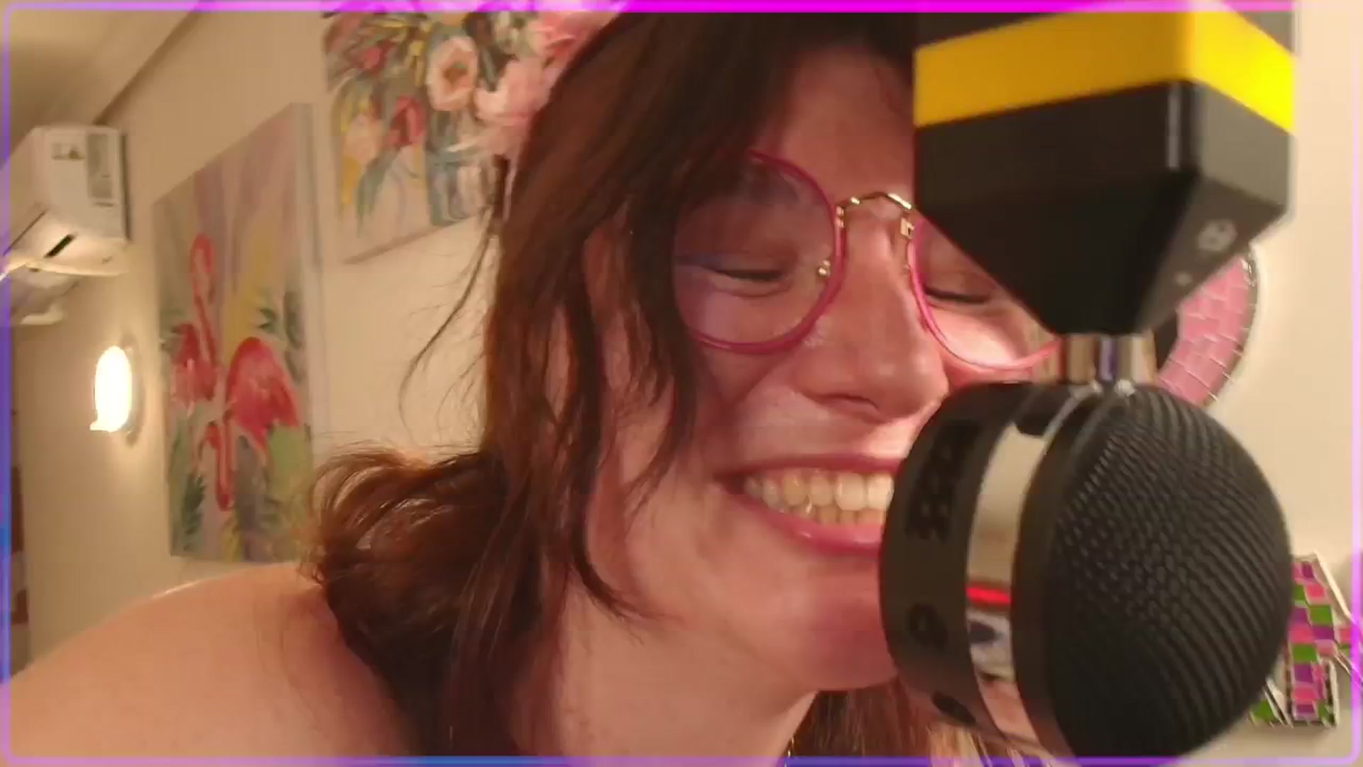 Gallery image thumbnail from SugarSpice22's myfreecams stream on, 12/06/2024, 23:05 image 15 of 20