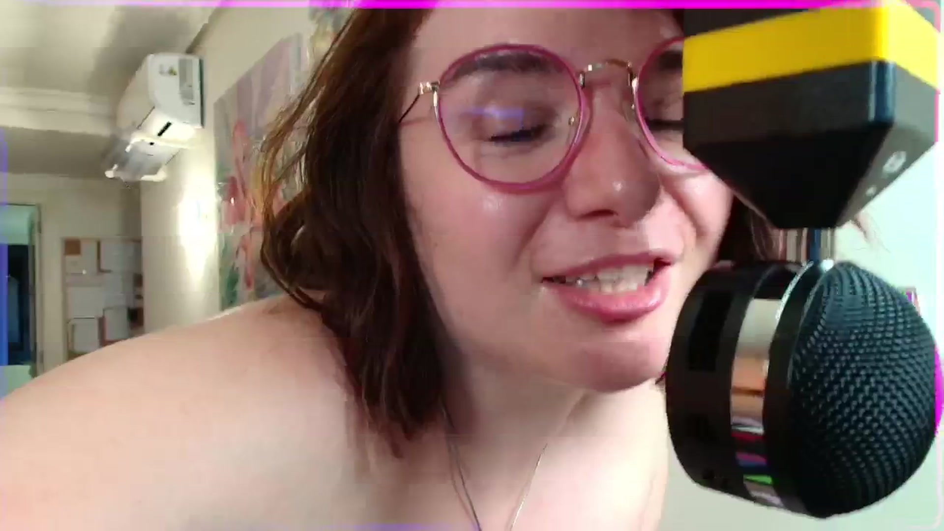 Gallery image thumbnail from SugarSpice22's myfreecams stream on, 03/06/2025, 01:44 image 11 of 20