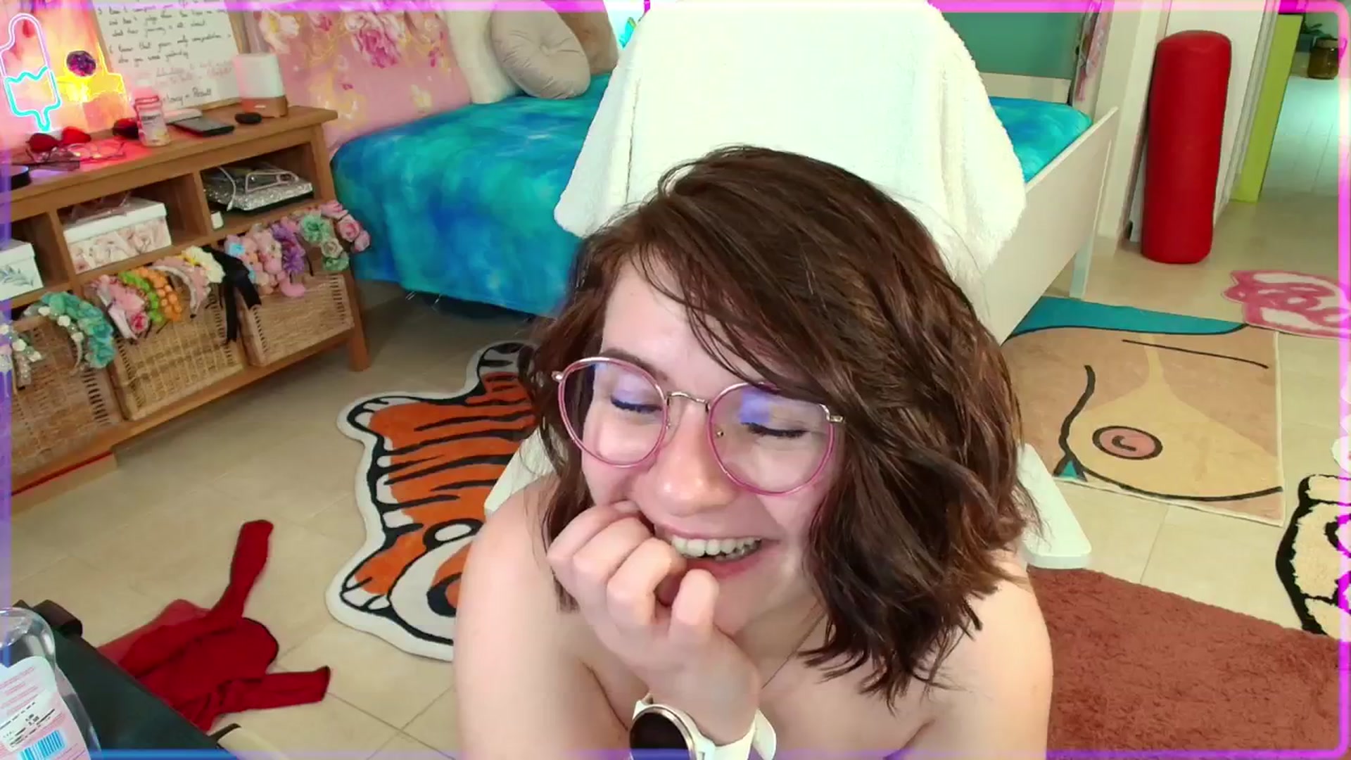 Gallery image thumbnail from SugarSpice22's myfreecams stream on, 03/06/2025, 01:44 image 15 of 20