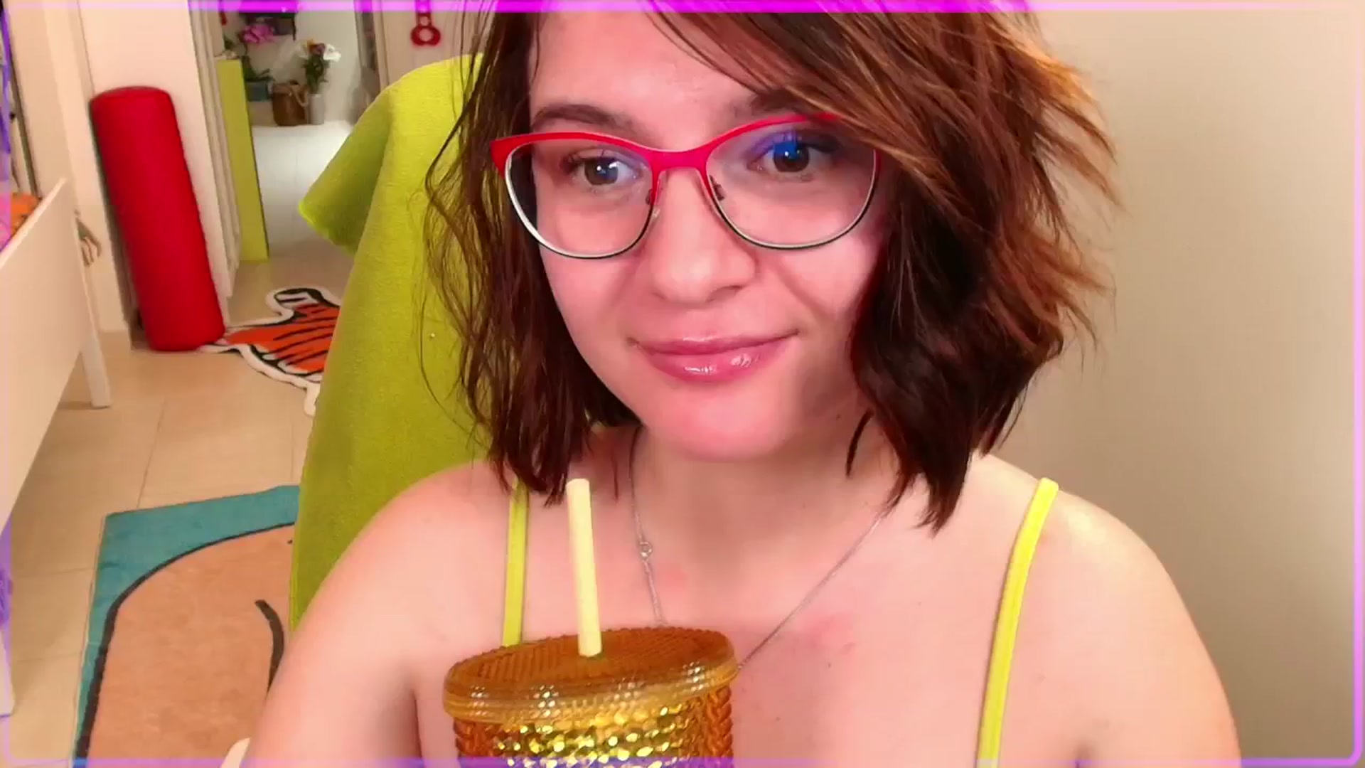 Gallery image thumbnail from SugarSpice22's myfreecams stream on, 03/28/2025, 06:56 image 10 of 20