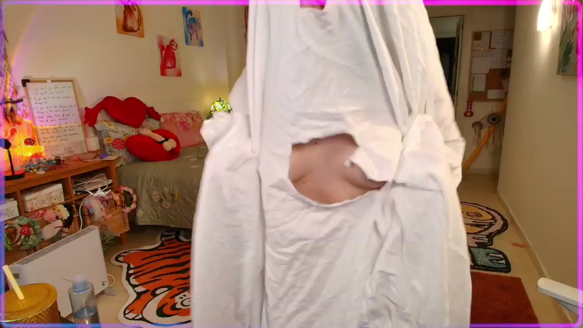 Gallery image thumbnail from SugarSpice22's myfreecams stream on, 04/08/2025, 23:44 image 5 of 20