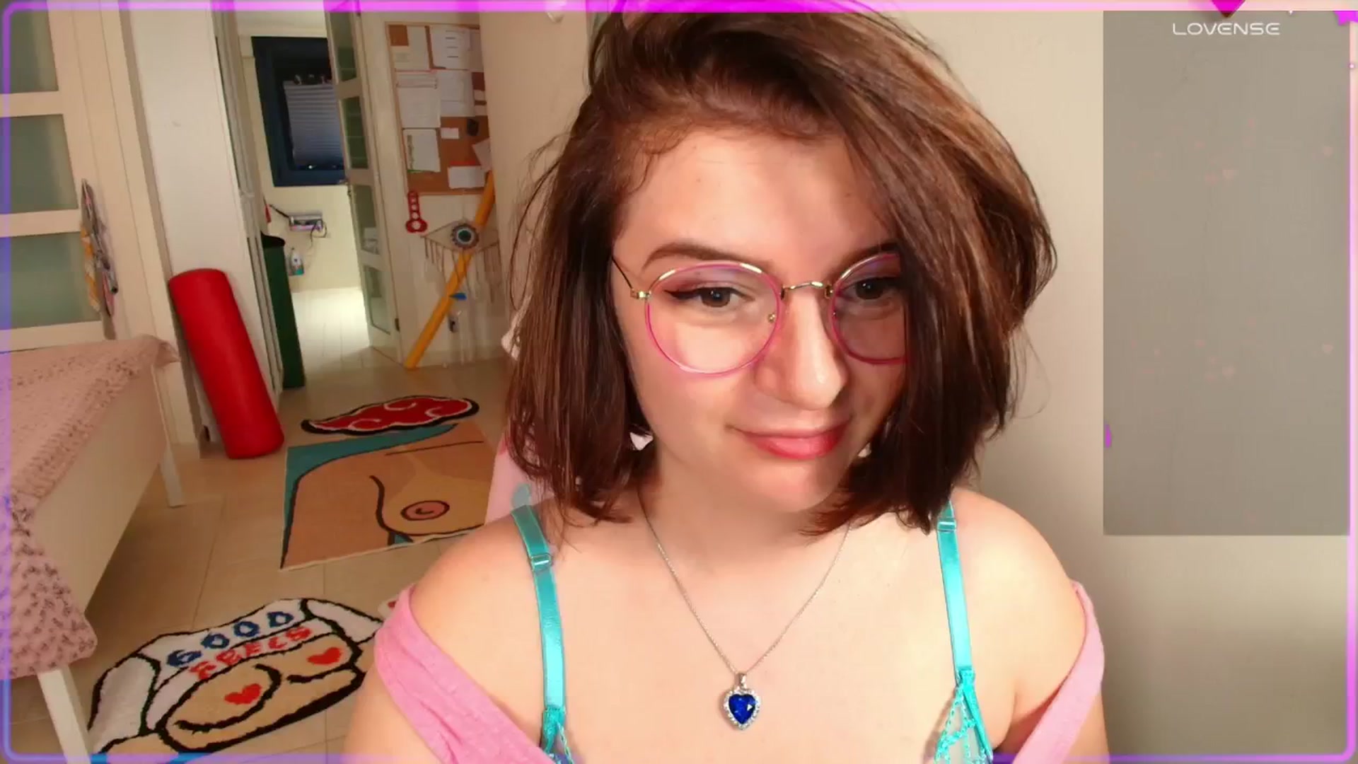 Gallery image thumbnail from SugarSpice22's myfreecams stream on, 04/30/2025, 21:08 image 17 of 20