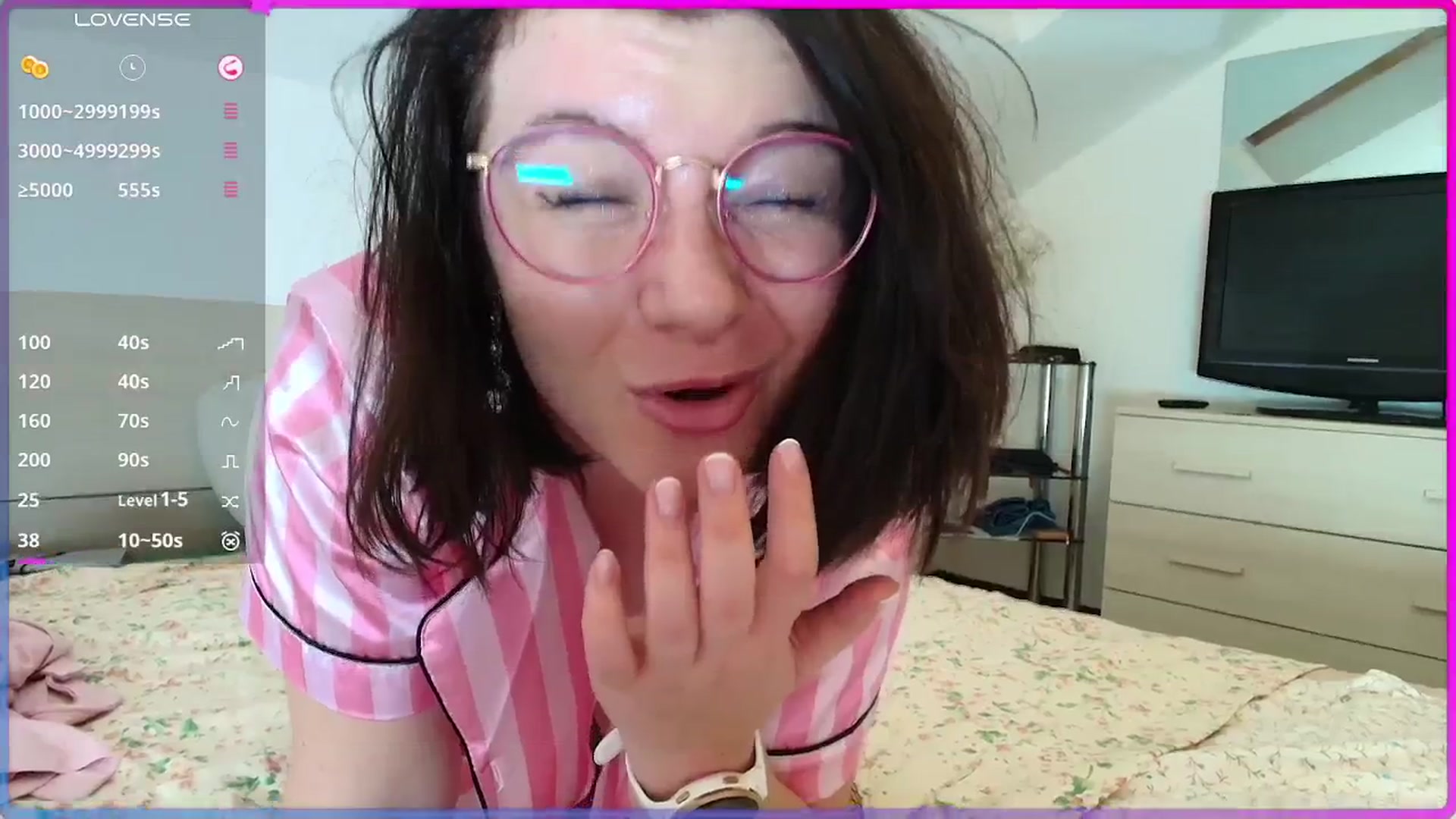 Gallery image thumbnail from SugarSpice22's myfreecams stream on, 05/14/2025, 01:28 image 9 of 20