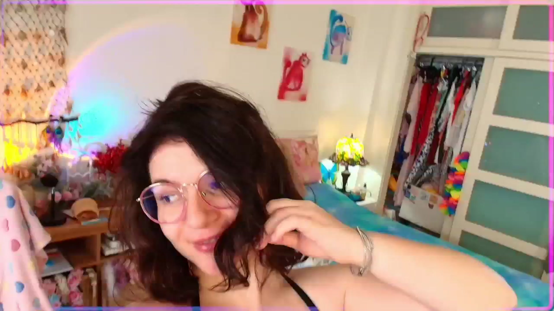 Gallery image thumbnail from SugarSpice22's myfreecams stream on, 06/18/2025, 13:02 image 14 of 20