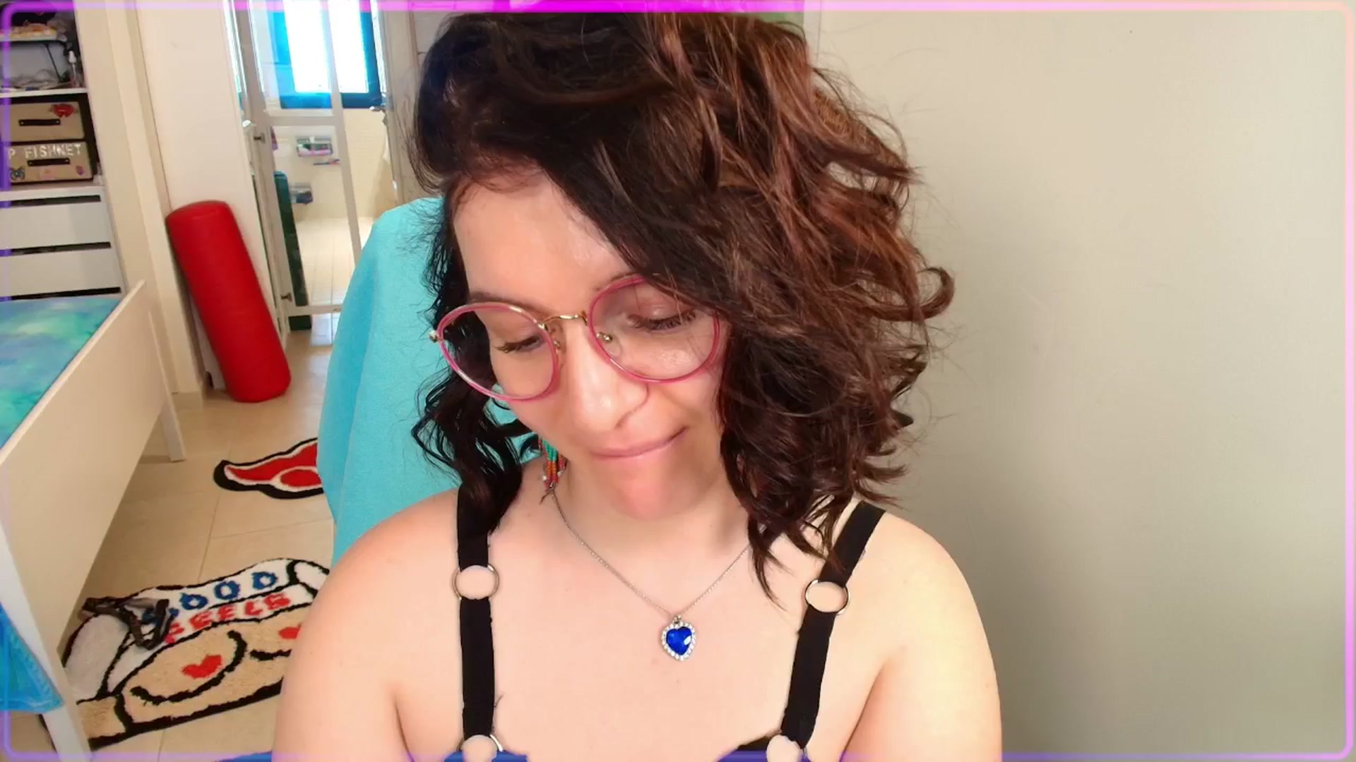 Gallery image thumbnail from SugarSpice22's myfreecams stream on, 06/19/2025, 12:08 image 18 of 20