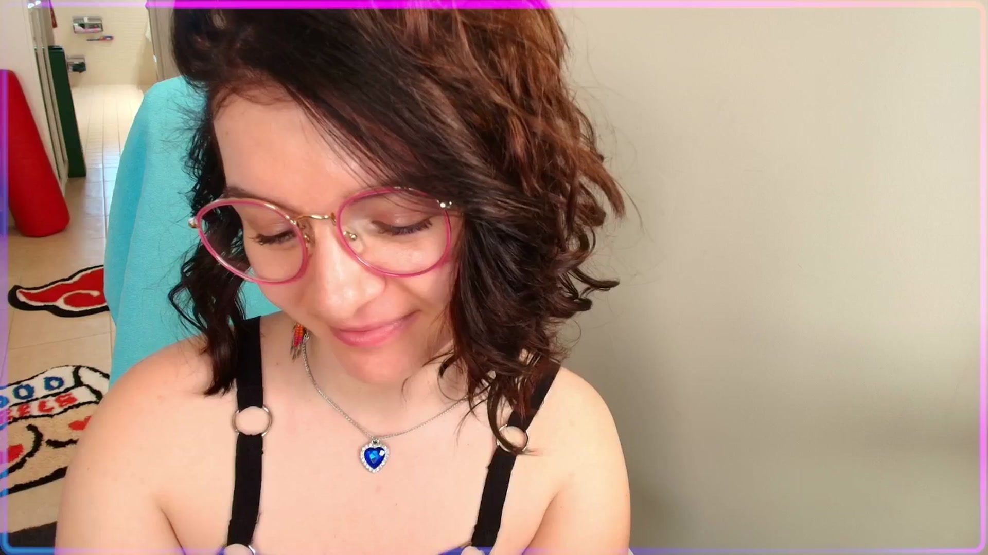 Gallery image thumbnail from SugarSpice22's myfreecams stream on, 06/19/2025, 12:08 image 10 of 20