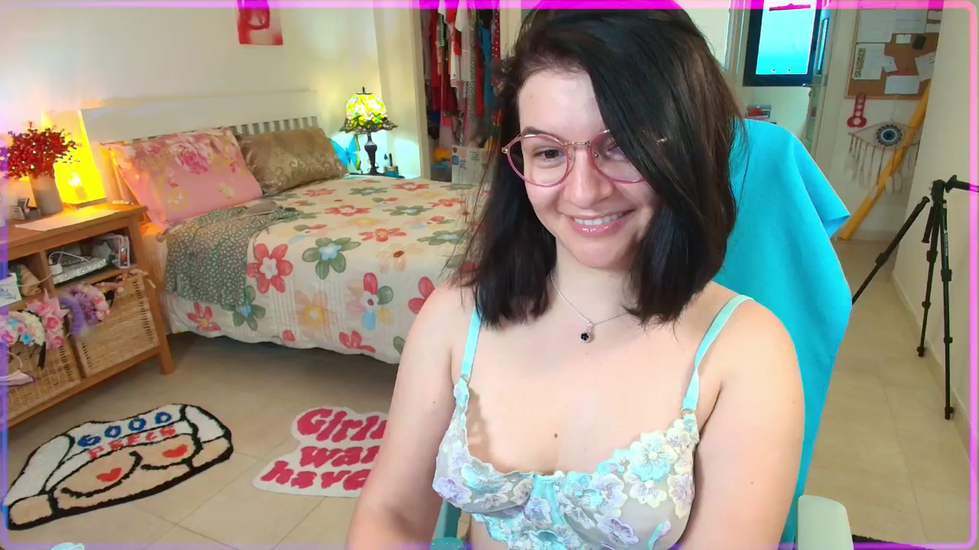 Gallery image thumbnail from SugarSpice22's myfreecams stream on, 07/21/2025, 06:43 image 5 of 20