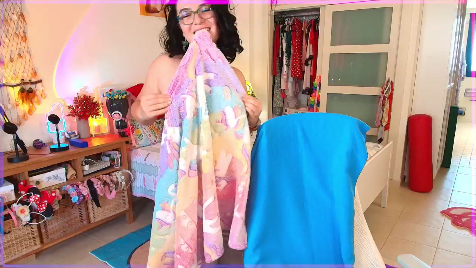 Gallery image thumbnail from SugarSpice22's myfreecams stream on, 08/27/2025, 20:15 image 5 of 20