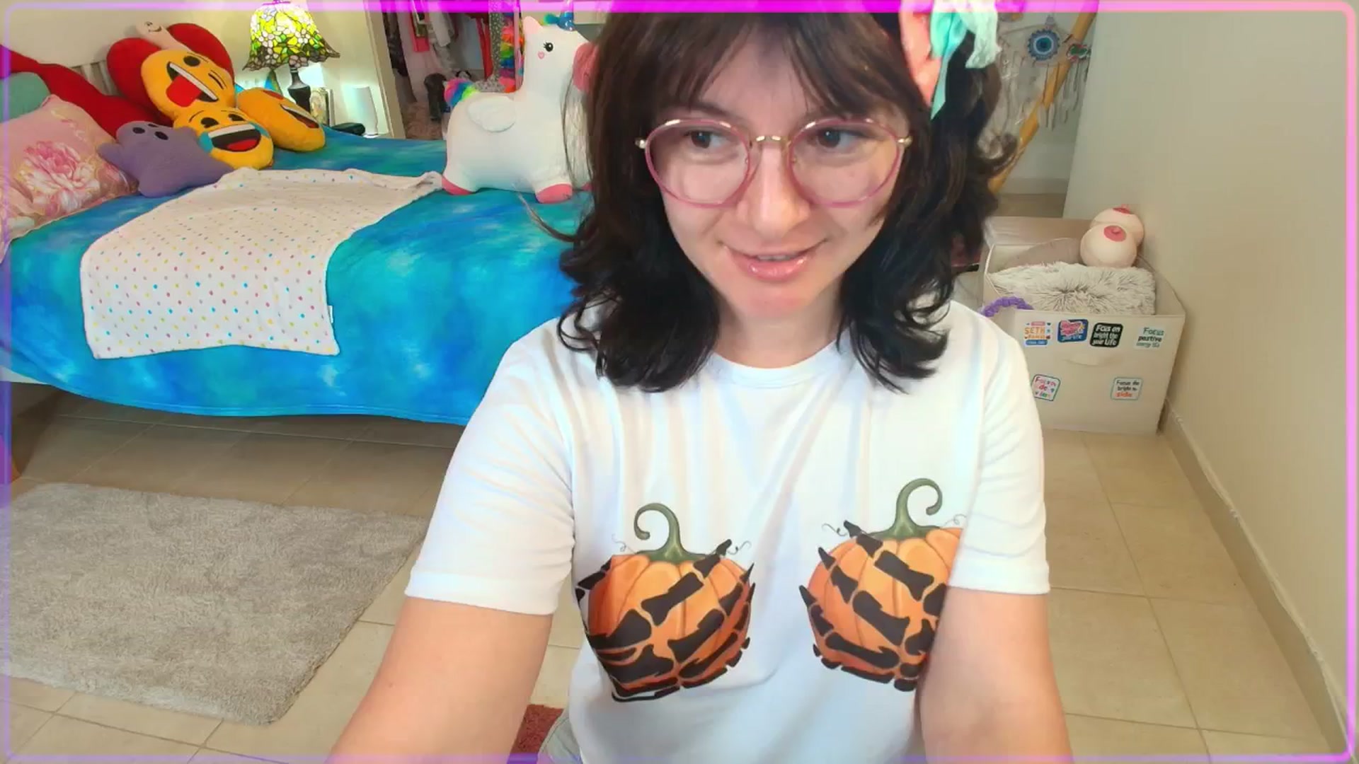 Gallery image thumbnail from SugarSpice22's myfreecams stream on, 10/14/2025, 16:10 image 1 of 20