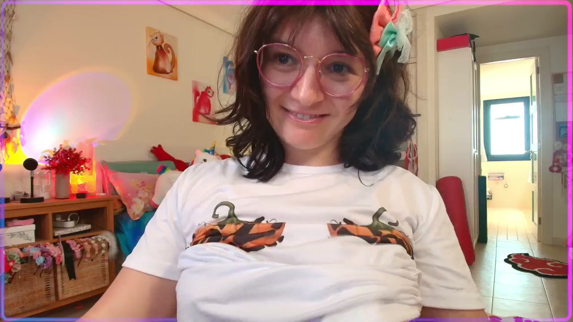 Gallery image thumbnail from SugarSpice22's myfreecams stream on, 10/14/2025, 18:04 image 16 of 20