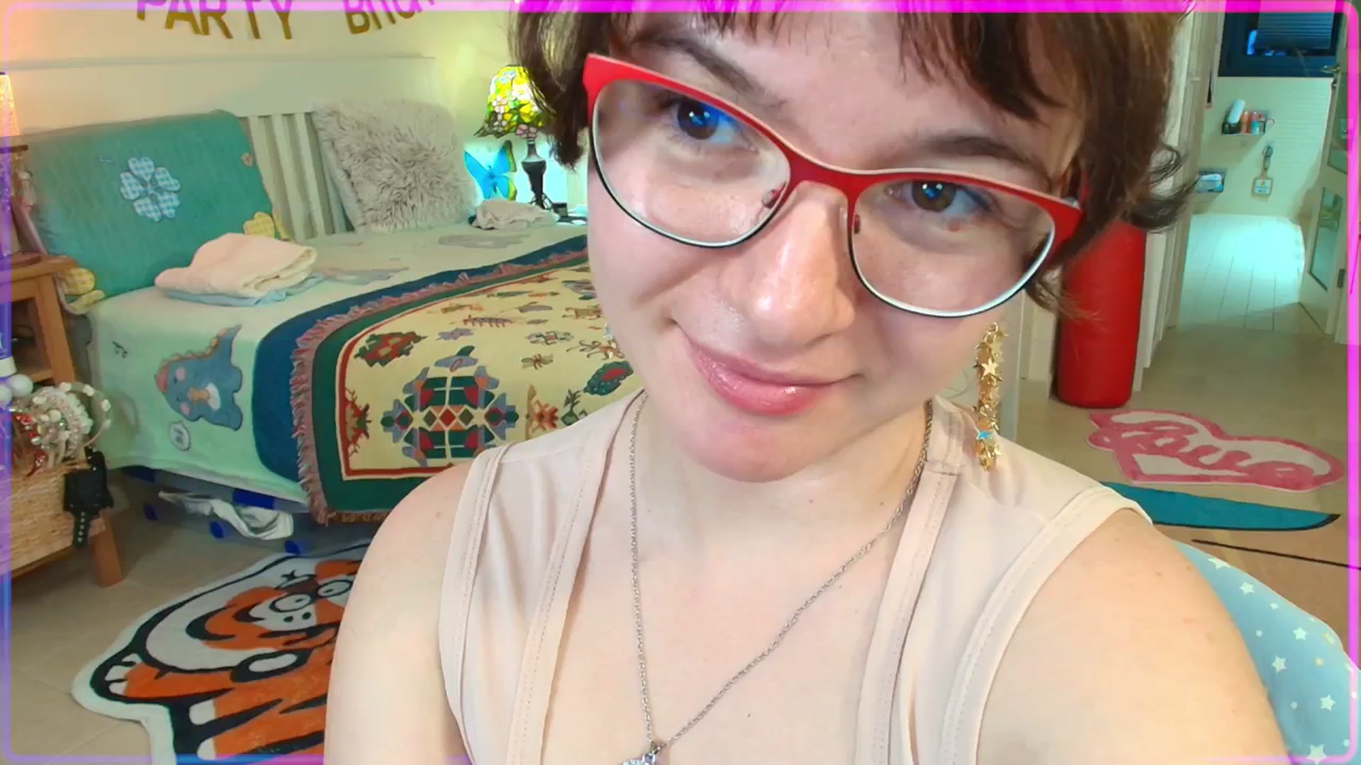 Gallery image thumbnail from SugarSpice22's myfreecams stream on, 12/05/2025, 19:37 image 10 of 20