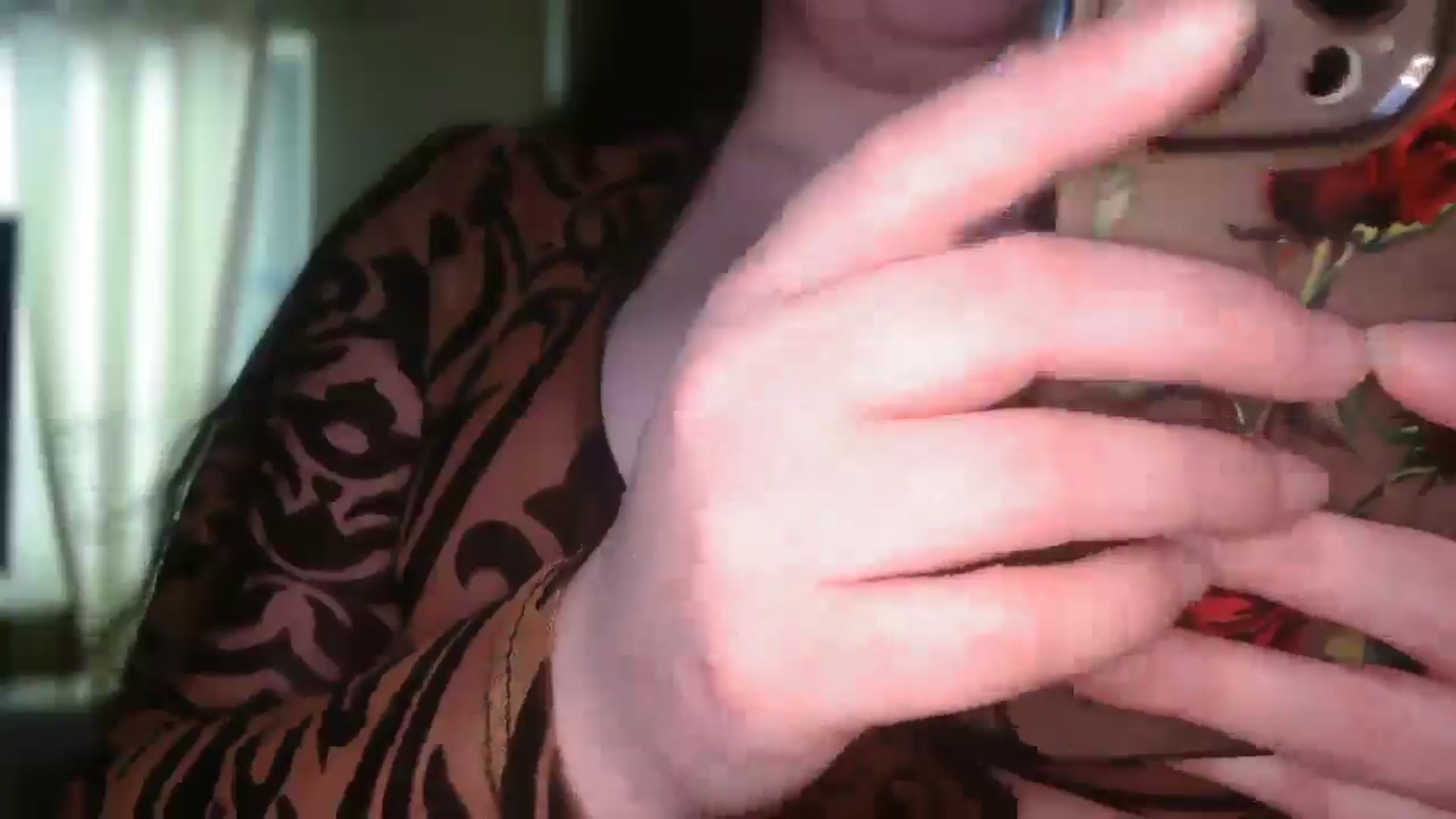 Gallery image thumbnail from SugarTitz's myfreecams stream on, 07/16/2025, 24:24 image 17 of 20