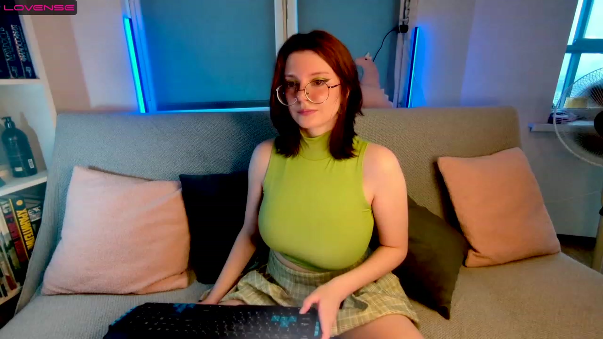 Gallery image thumbnail from SugarTomato's myfreecams stream on, 08/06/2023, 09:34 image 4 of 20