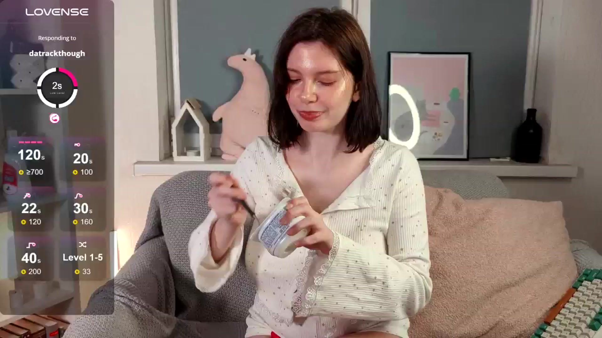 Gallery image thumbnail from SugarTomato's myfreecams stream on, 02/16/2025, 17:49 image 12 of 20