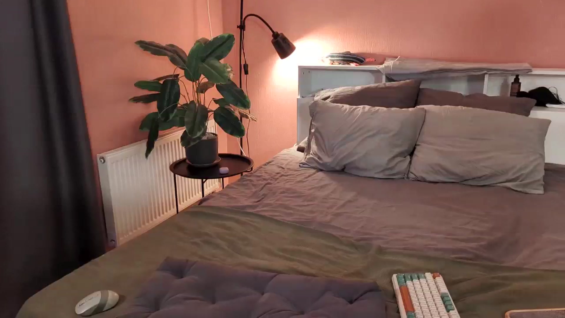 Gallery image thumbnail from SugarTomato's myfreecams stream on, 07/25/2025, 11:52 image 4 of 20