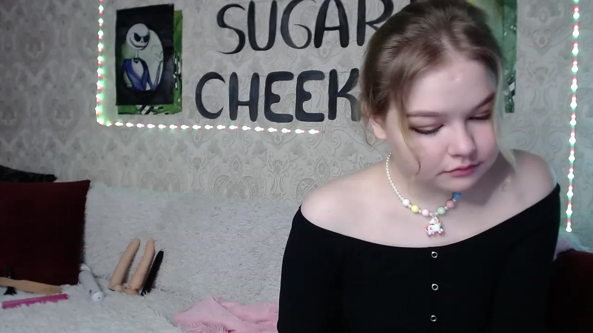 Gallery image thumbnail from Sugar_Cheeks's myfreecams stream on, 12/06/2022, 21:54 image 19 of 20