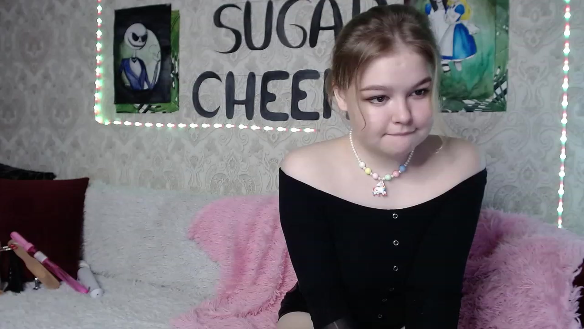 Gallery image thumbnail from Sugar_Cheeks's myfreecams stream on, 12/06/2022, 21:54 image 4 of 20