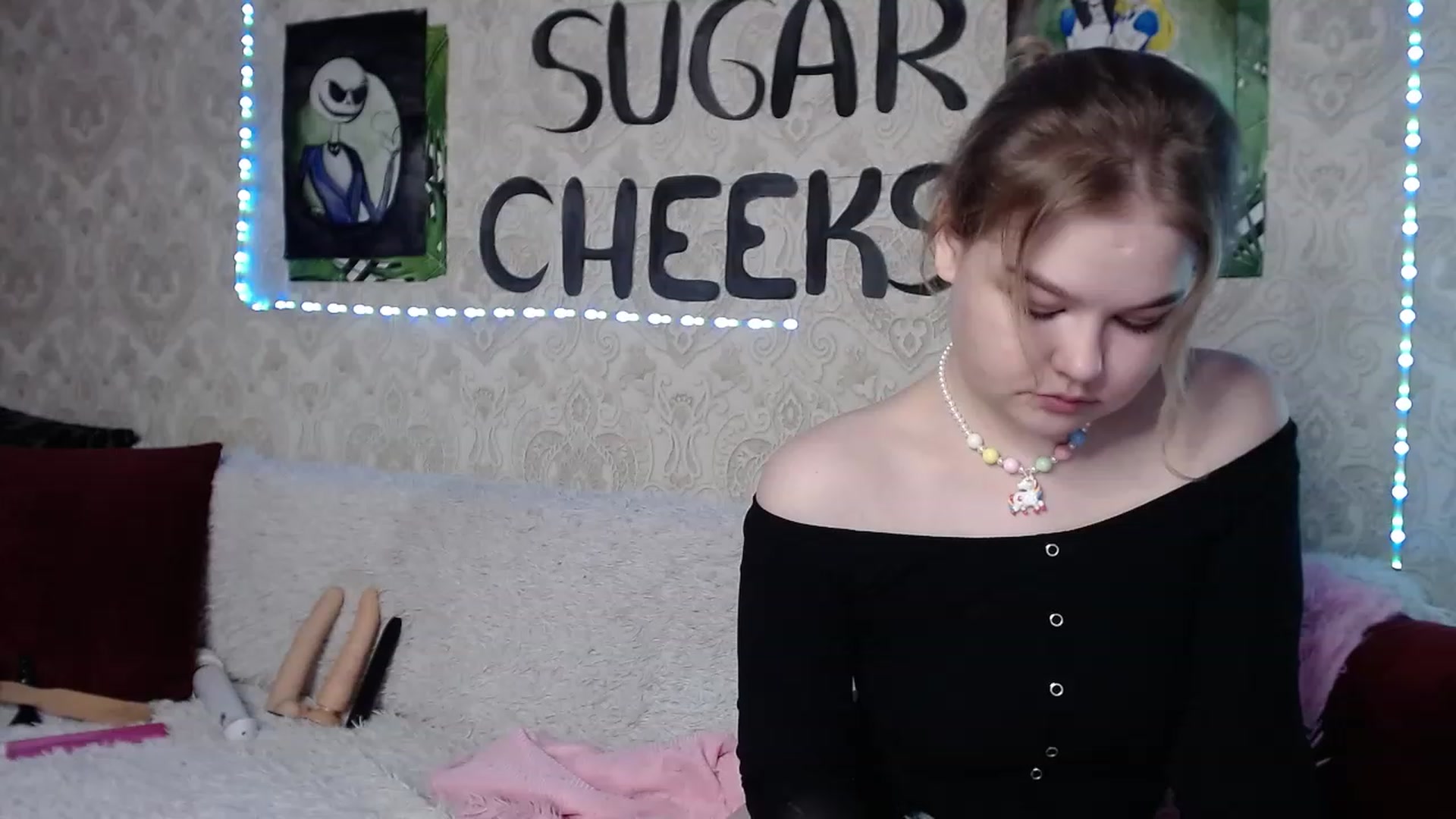 Gallery image thumbnail from Sugar_Cheeks's myfreecams stream on, 12/06/2022, 21:54 image 18 of 20