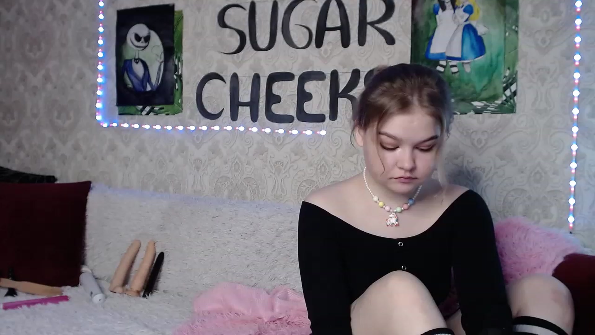Gallery image thumbnail from Sugar_Cheeks's myfreecams stream on, 12/06/2022, 21:54 image 8 of 20
