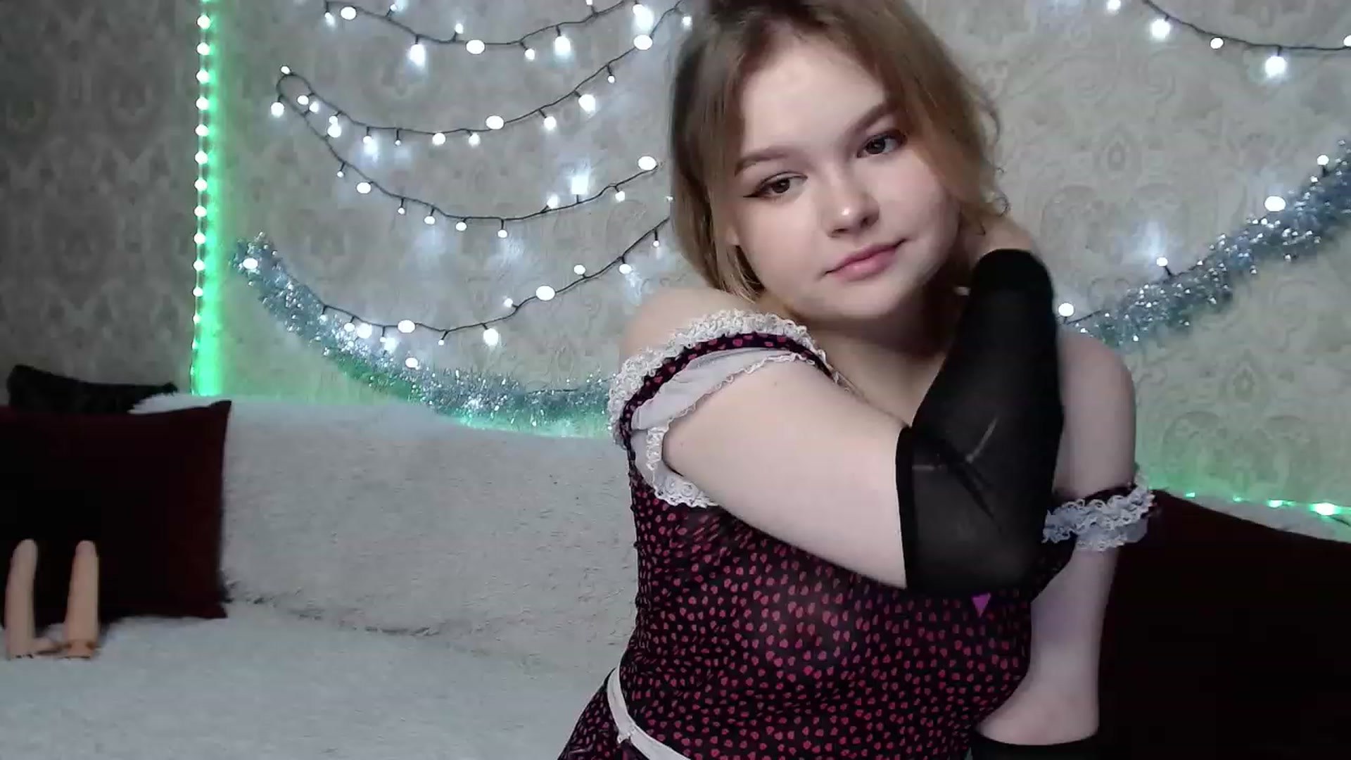 Gallery image thumbnail from Sugar_Cheeks's myfreecams stream on, 12/23/2022, 22:02 image 3 of 20