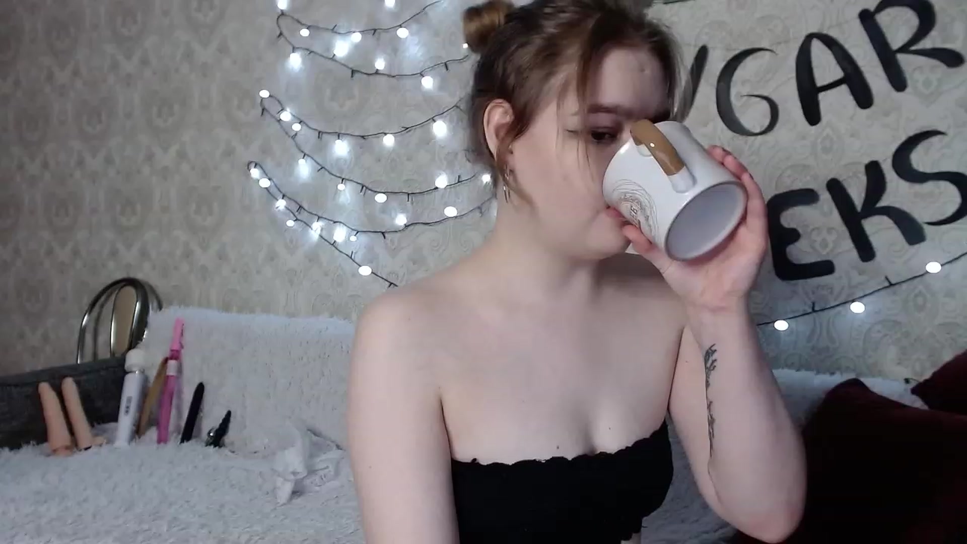 Gallery image thumbnail from Sugar_Cheeks's myfreecams stream on, 02/11/2023, 22:35 image 15 of 20