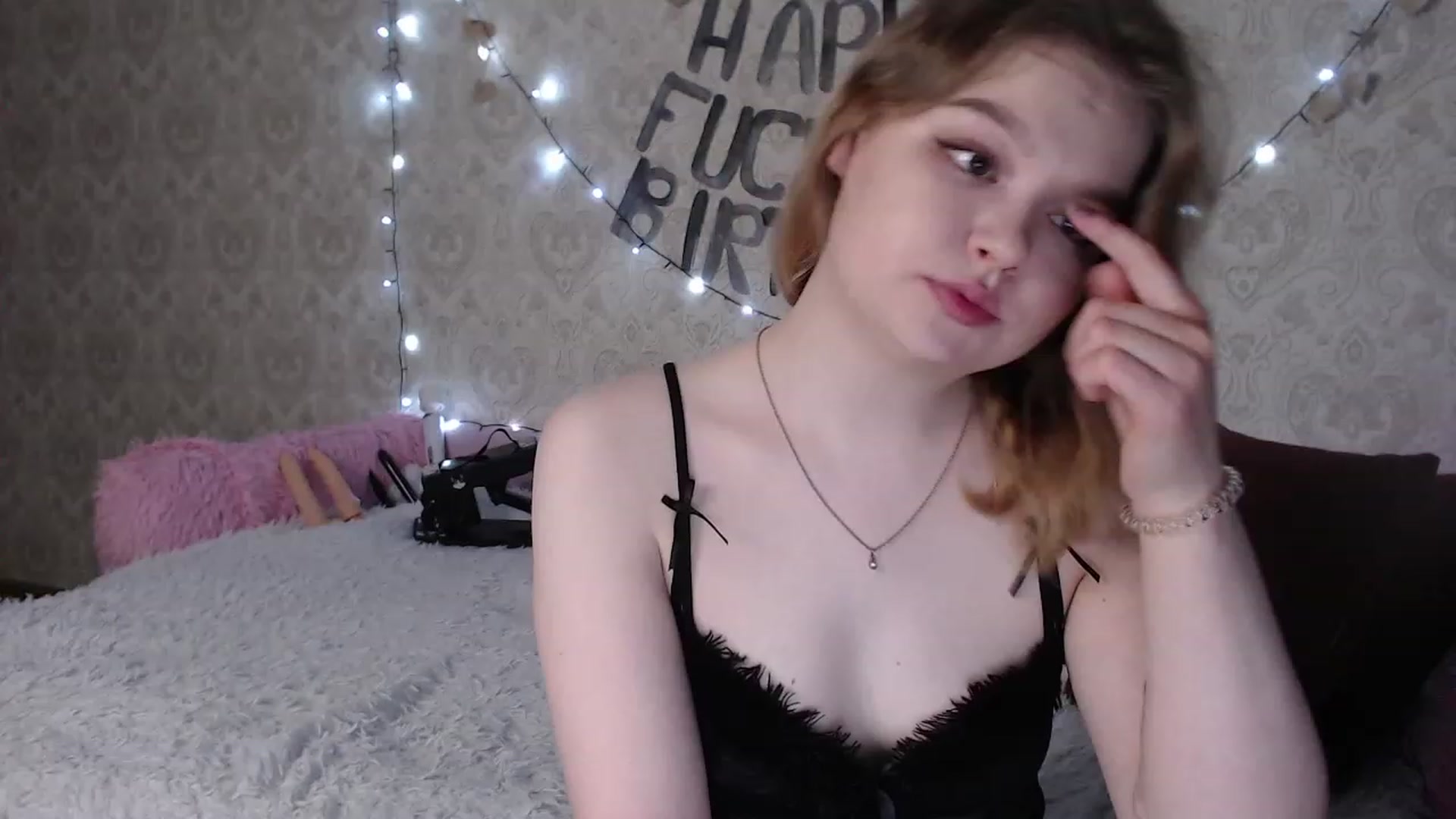Gallery image thumbnail from Sugar_Cheeks's myfreecams stream on, 04/30/2023, 23:29 image 1 of 20