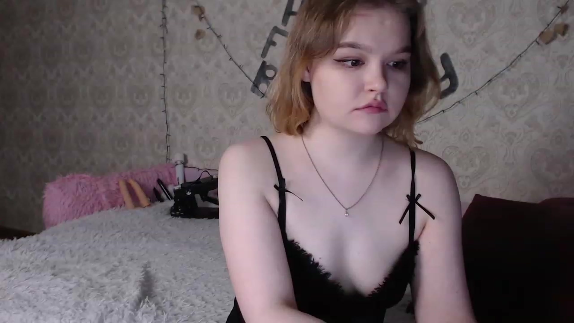 Gallery image thumbnail from Sugar_Cheeks's myfreecams stream on, 04/30/2023, 23:29 image 7 of 20