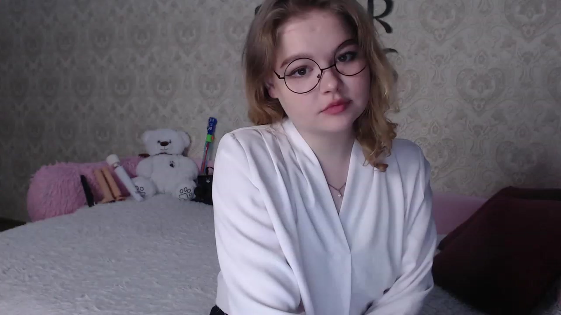 Gallery image thumbnail from Sugar_Cheeks's myfreecams stream on, 05/18/2023, 21:33 image 4 of 20