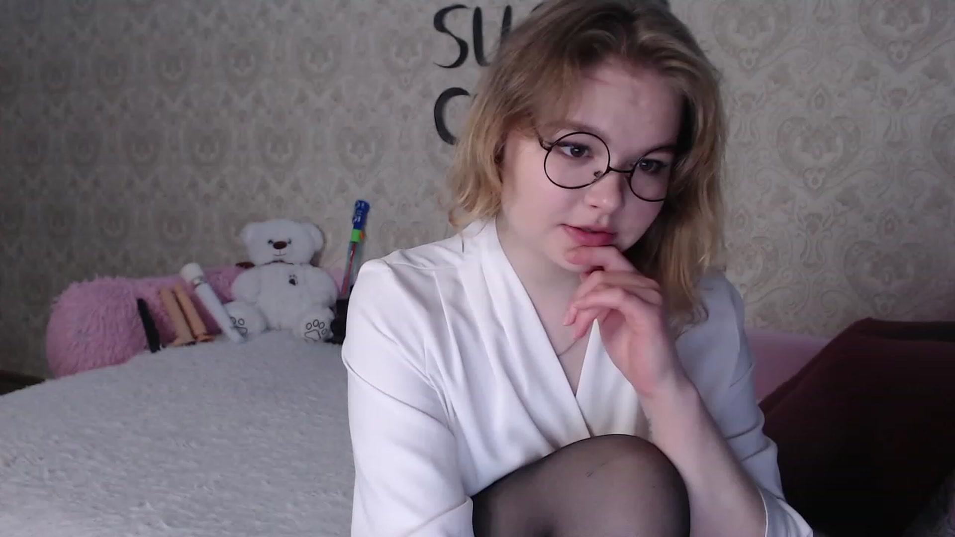 Gallery image thumbnail from Sugar_Cheeks's myfreecams stream on, 05/18/2023, 21:33 image 3 of 20