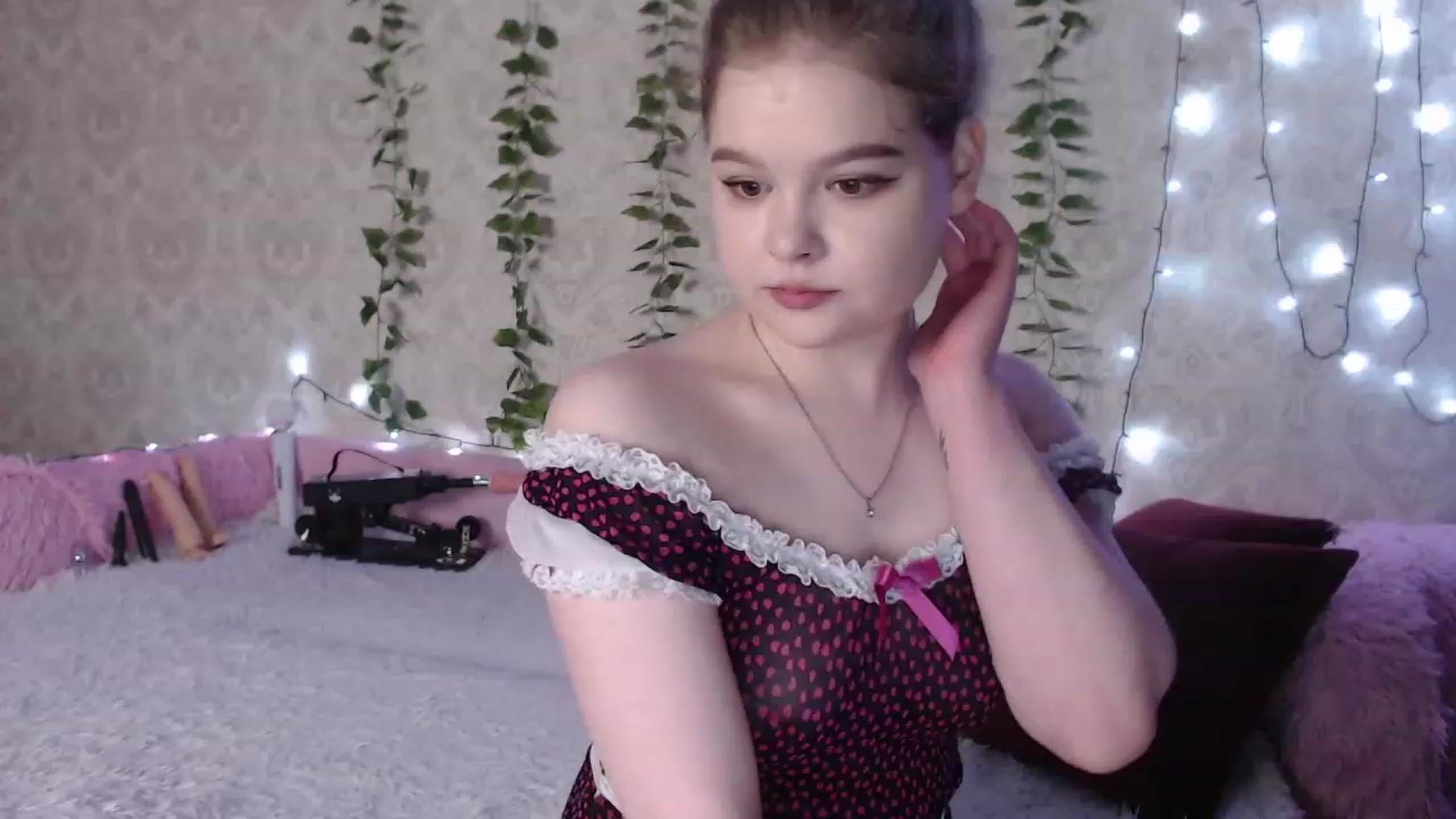 Gallery image thumbnail from Sugar_Cheeks's myfreecams stream on, 05/24/2023, 22:48 image 3 of 20