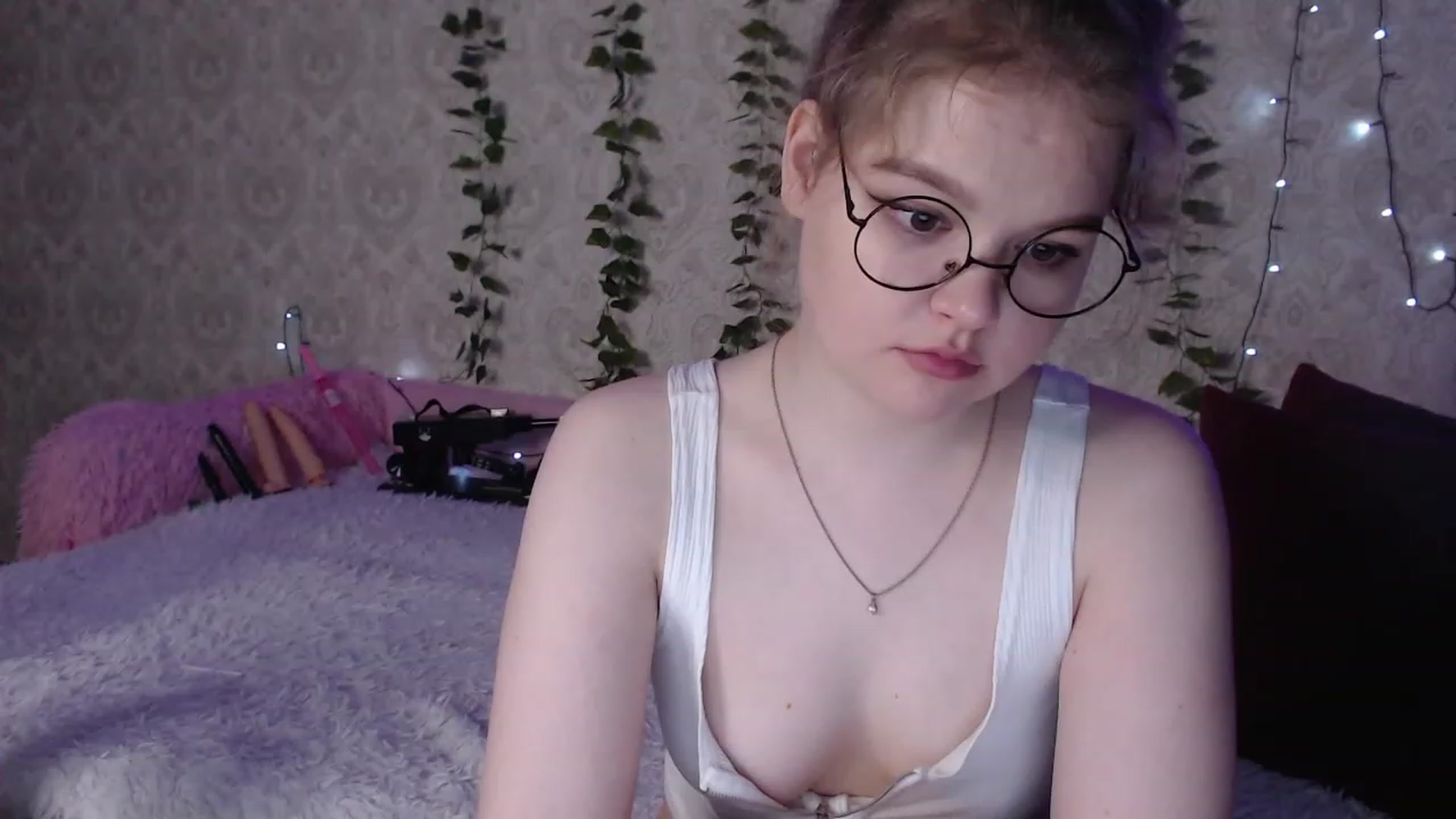 Gallery image thumbnail from Sugar_Cheeks's myfreecams stream on, 05/28/2023, 01:14 image 18 of 20