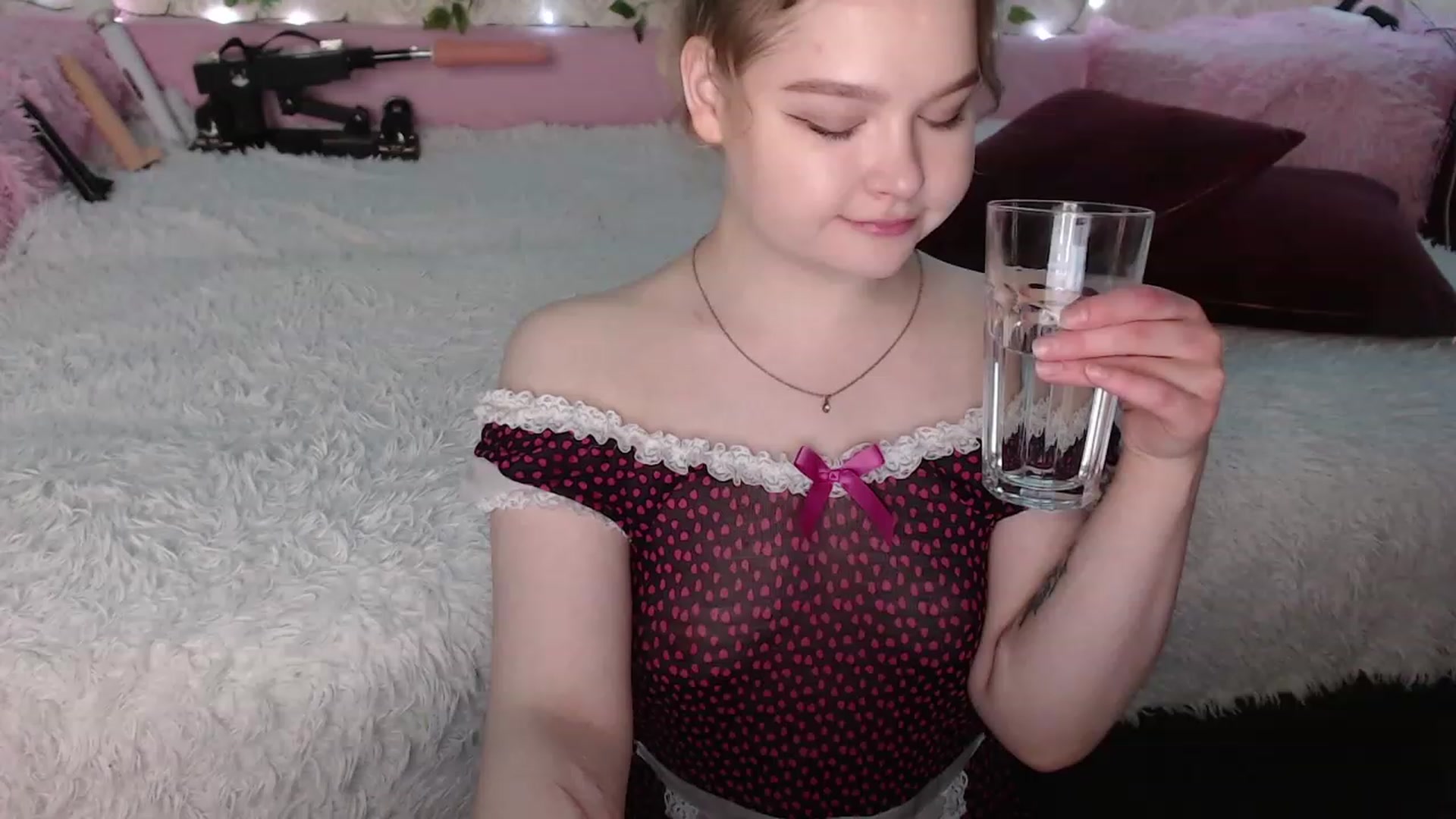Gallery image thumbnail from Sugar_Cheeks's myfreecams stream on, 06/28/2023, 22:23 image 19 of 20