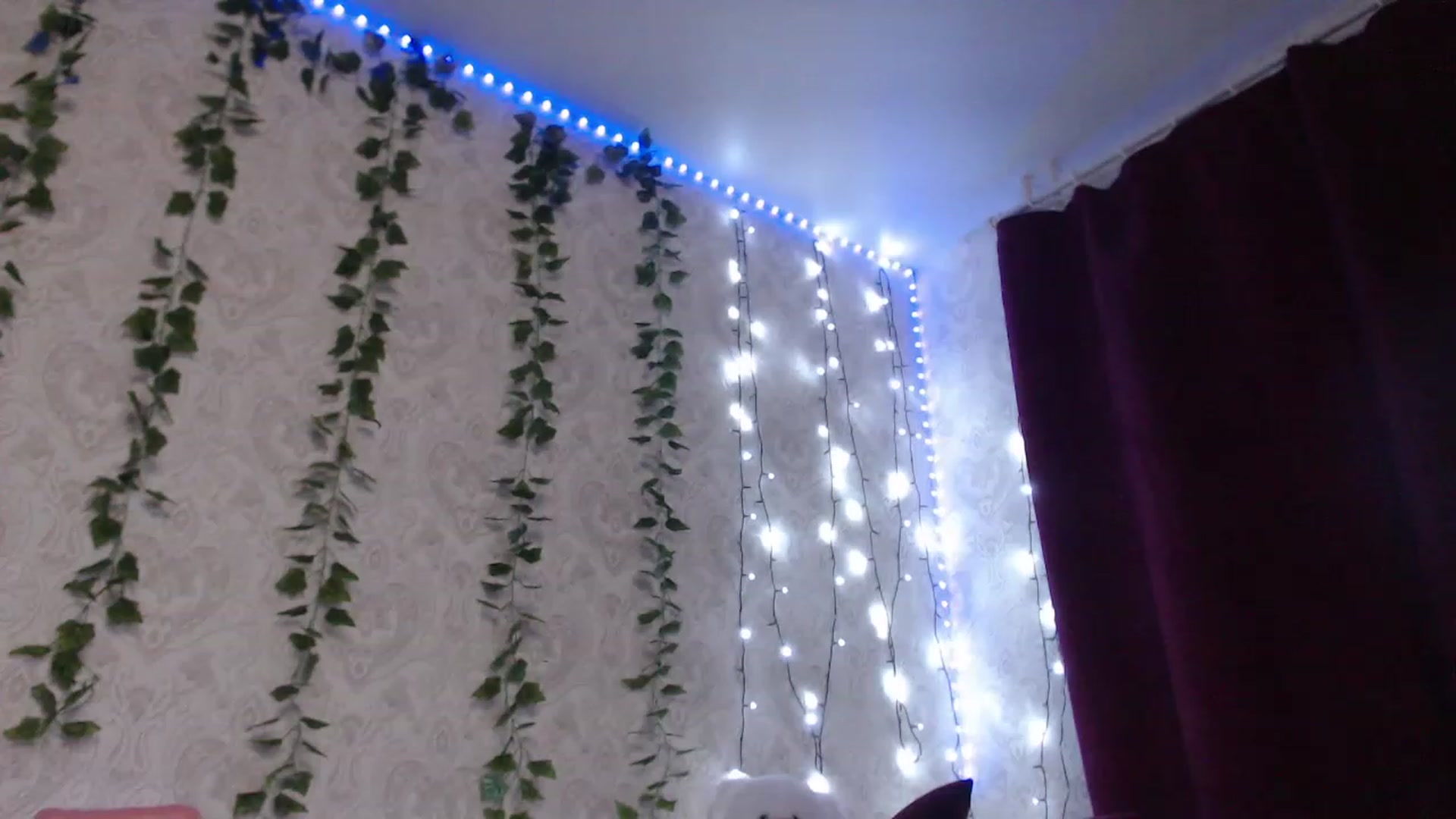 Gallery image thumbnail from Sugar_Cheeks's myfreecams stream on, 07/18/2023, 22:34 image 4 of 20