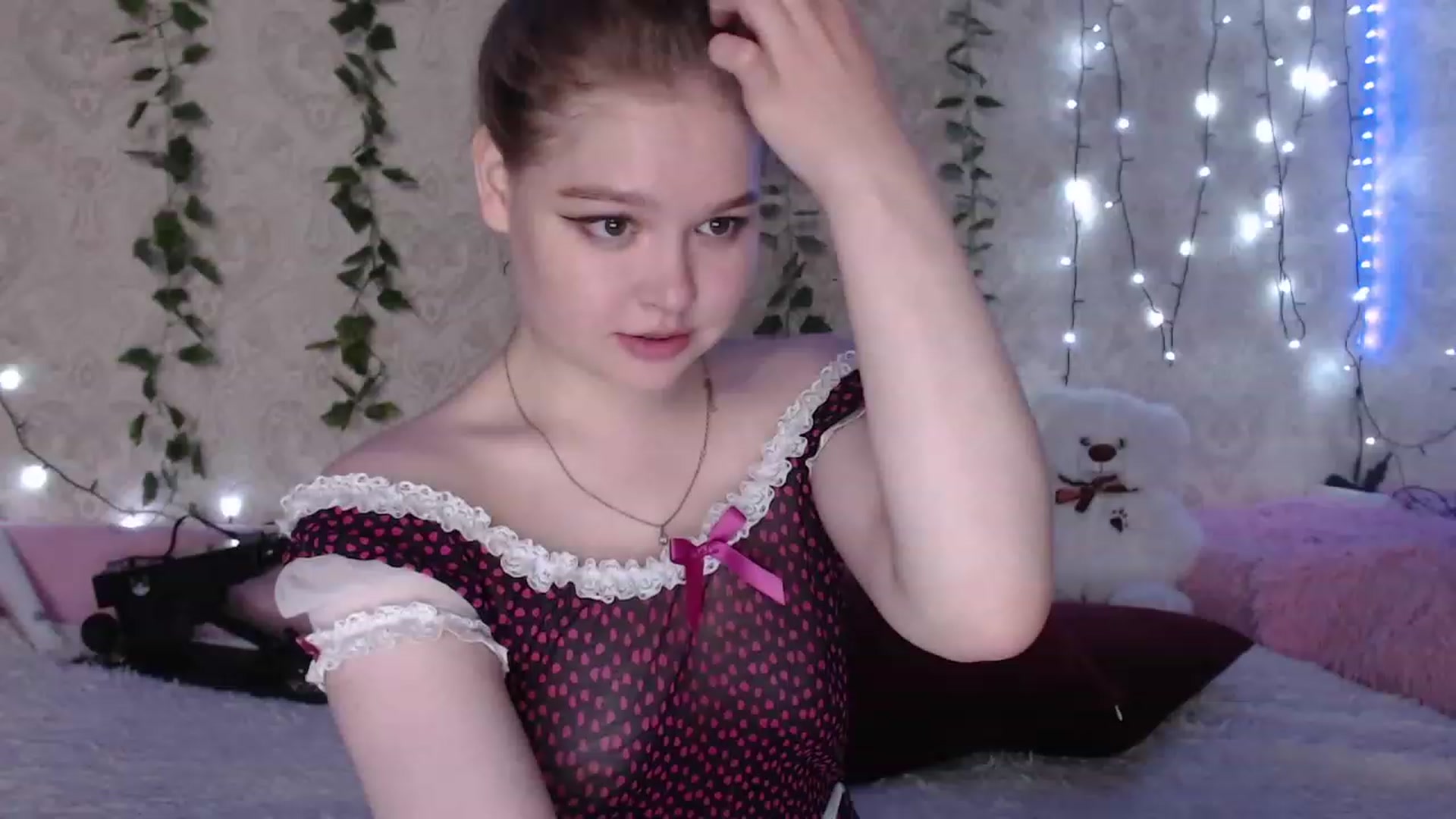 Gallery image thumbnail from Sugar_Cheeks's myfreecams stream on, 07/18/2023, 22:34 image 13 of 20