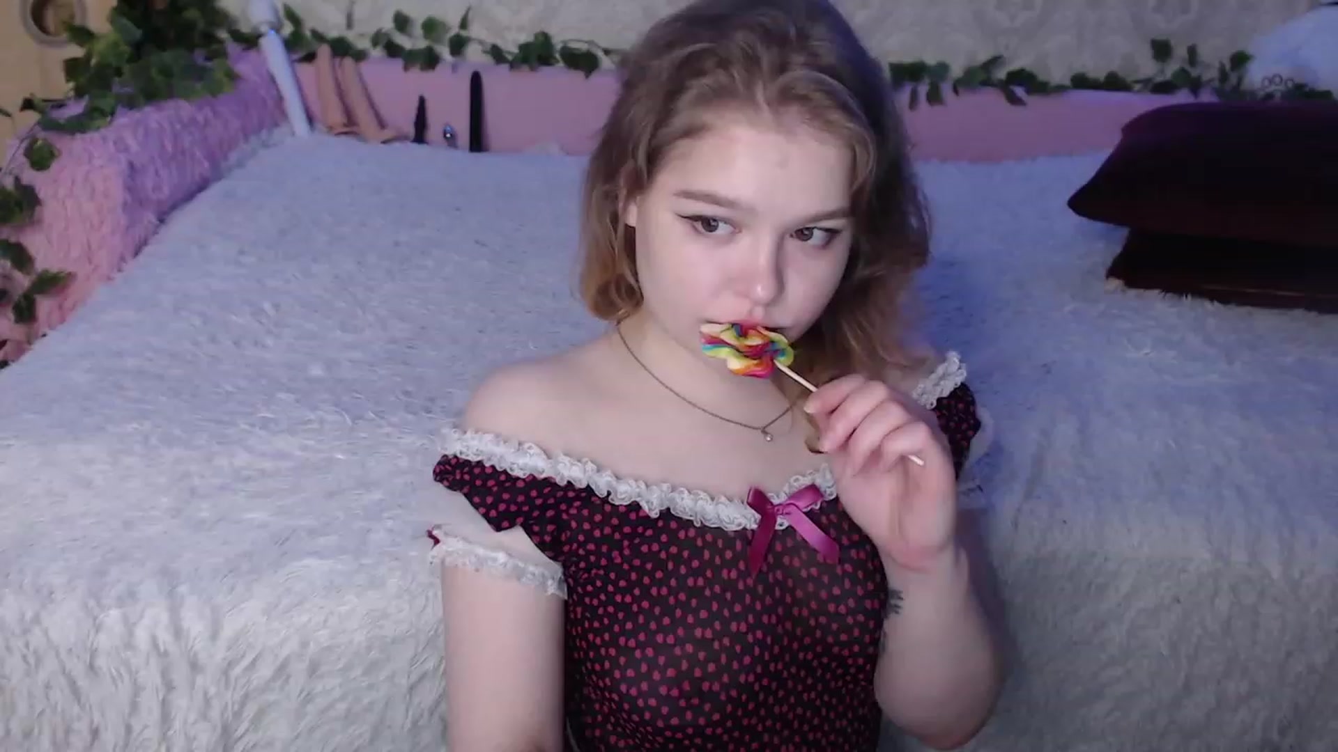 Gallery image thumbnail from Sugar_Cheeks's myfreecams stream on, 07/31/2023, 21:42 image 18 of 20